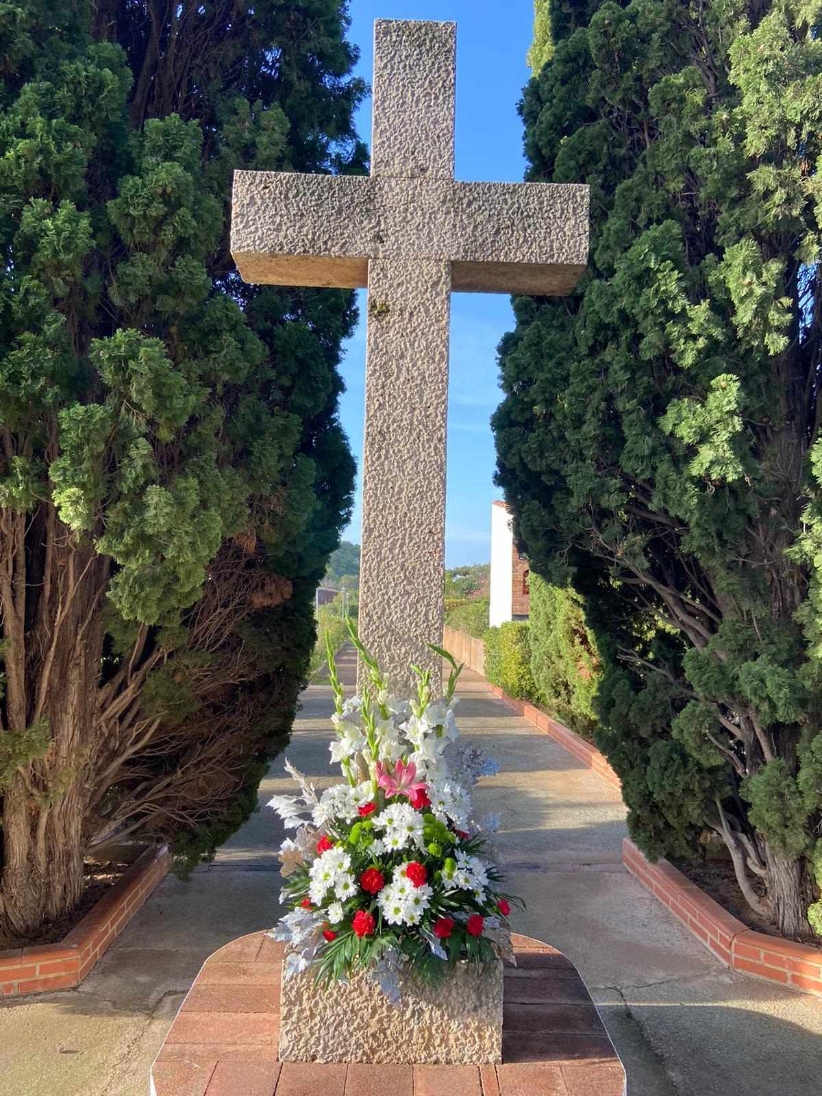Foto ofrenda flores Ayuntamiento Olocau Todos los Santos 2024 2