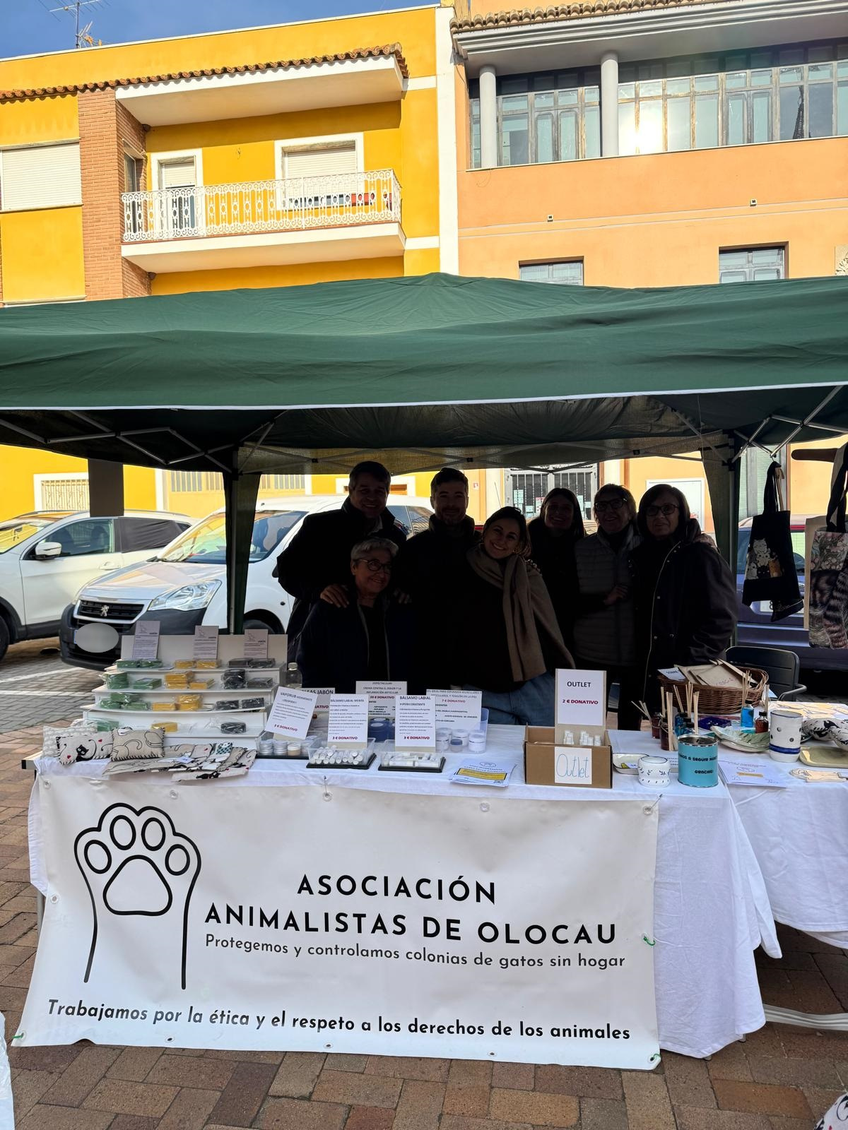 Mercadillo Navideño de la asociación Animalistas de Olocau 2