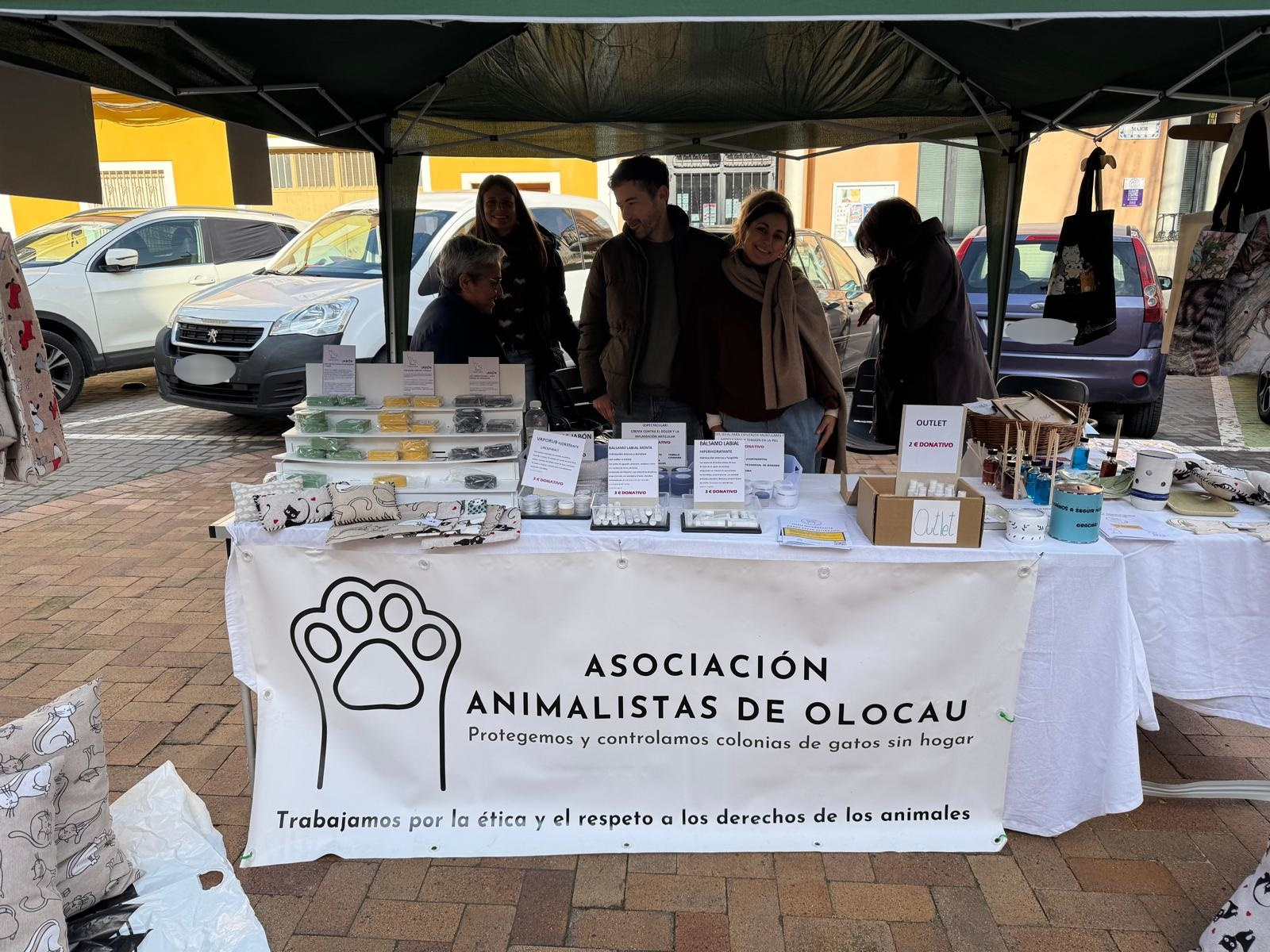 Mercadillo Navideño de la asociación Animalistas de Olocau 3