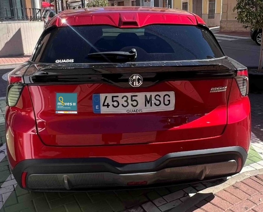 Nuevo coche el&eacute;ctrico Servicios Sociales Olocau 3