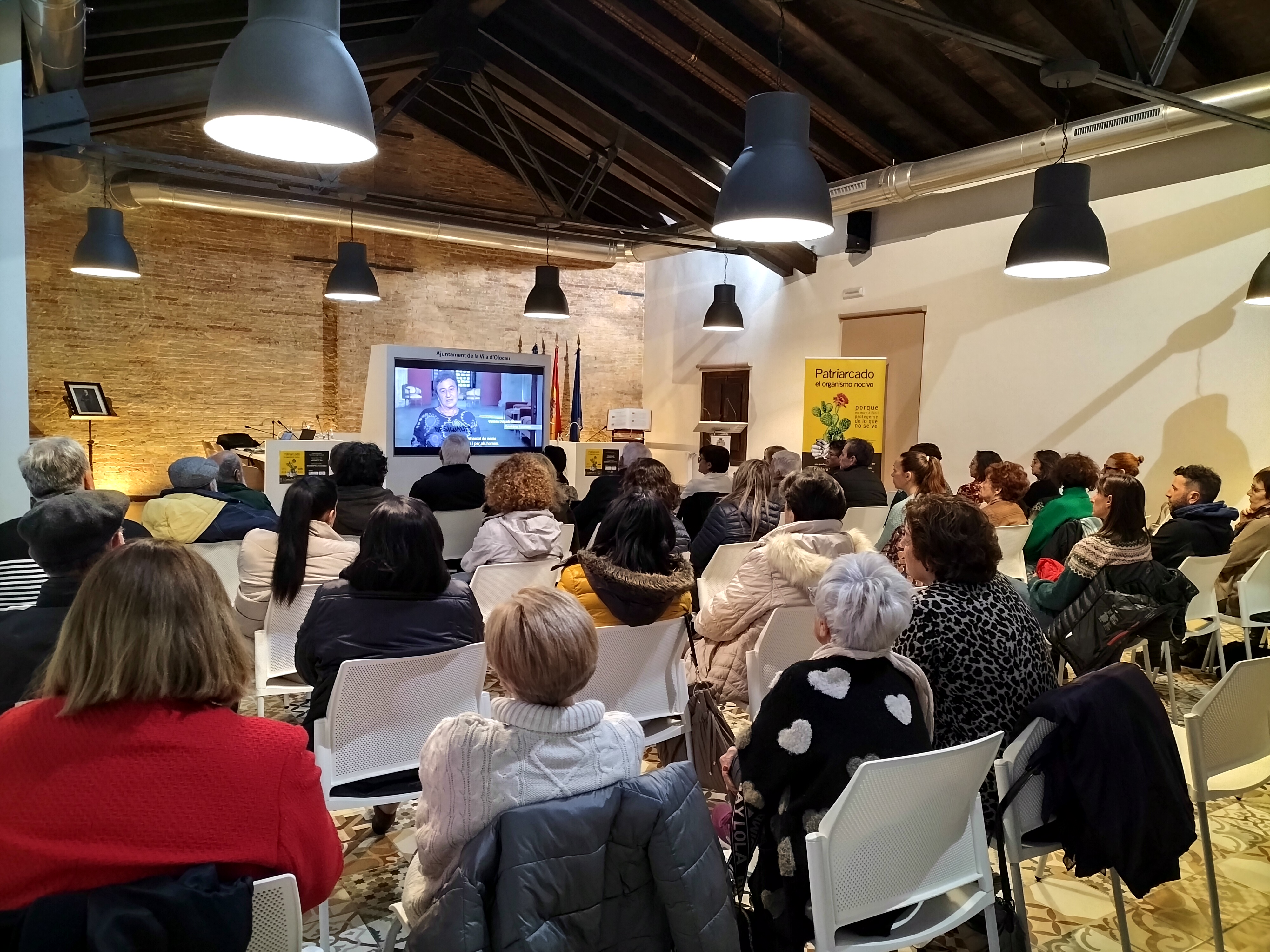 Proyecci&oacute;n y coloquio 'Patriarcado, el organismo nocivo' - Olocau - 1