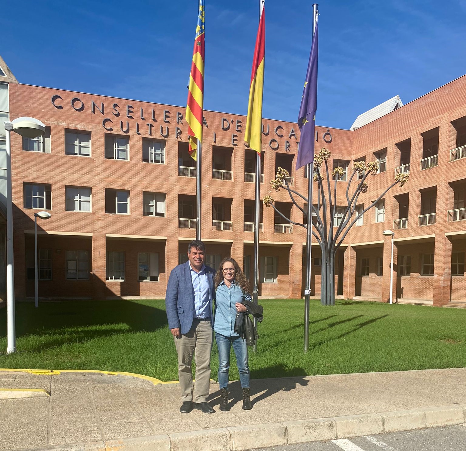 Foto reuni&oacute;n DG Centros Docentes Olocau