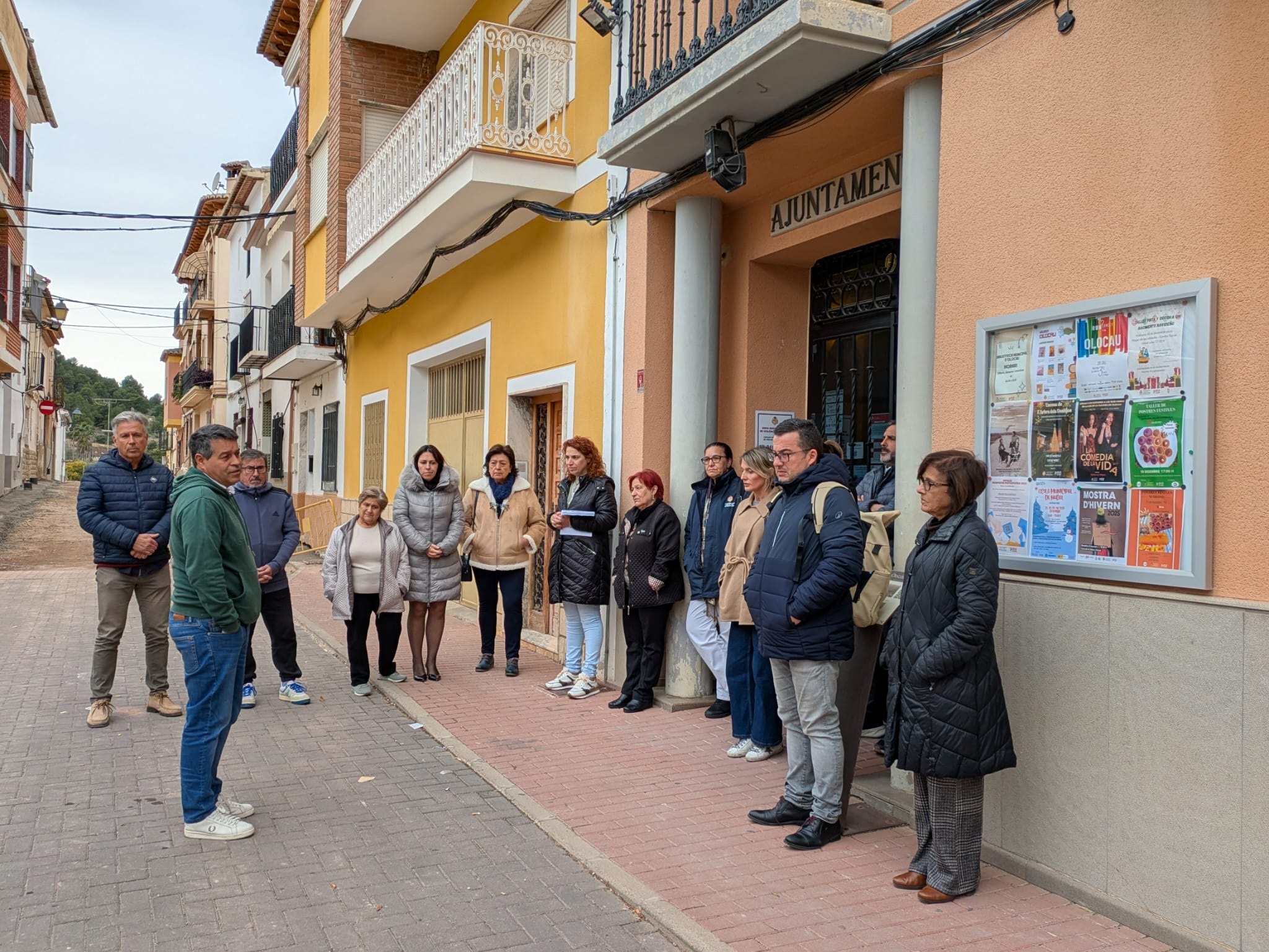 Minuto silencio contra violencia de g&eacute;nero 4-12-2025 Olocau 3