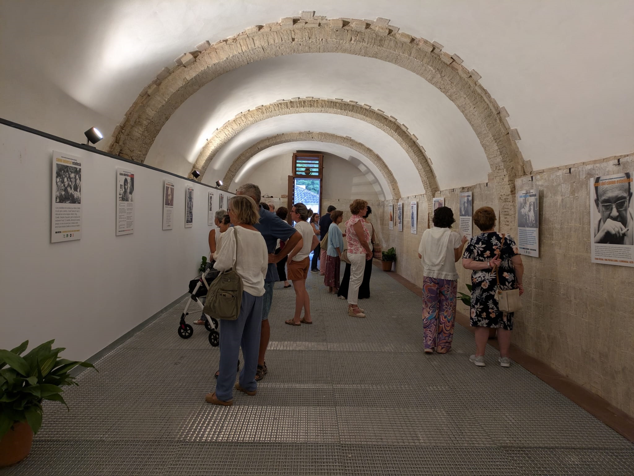 Olocau inaugura la exposición ‘Una tendresa oculta. Camí del cànon estellesià’ 2