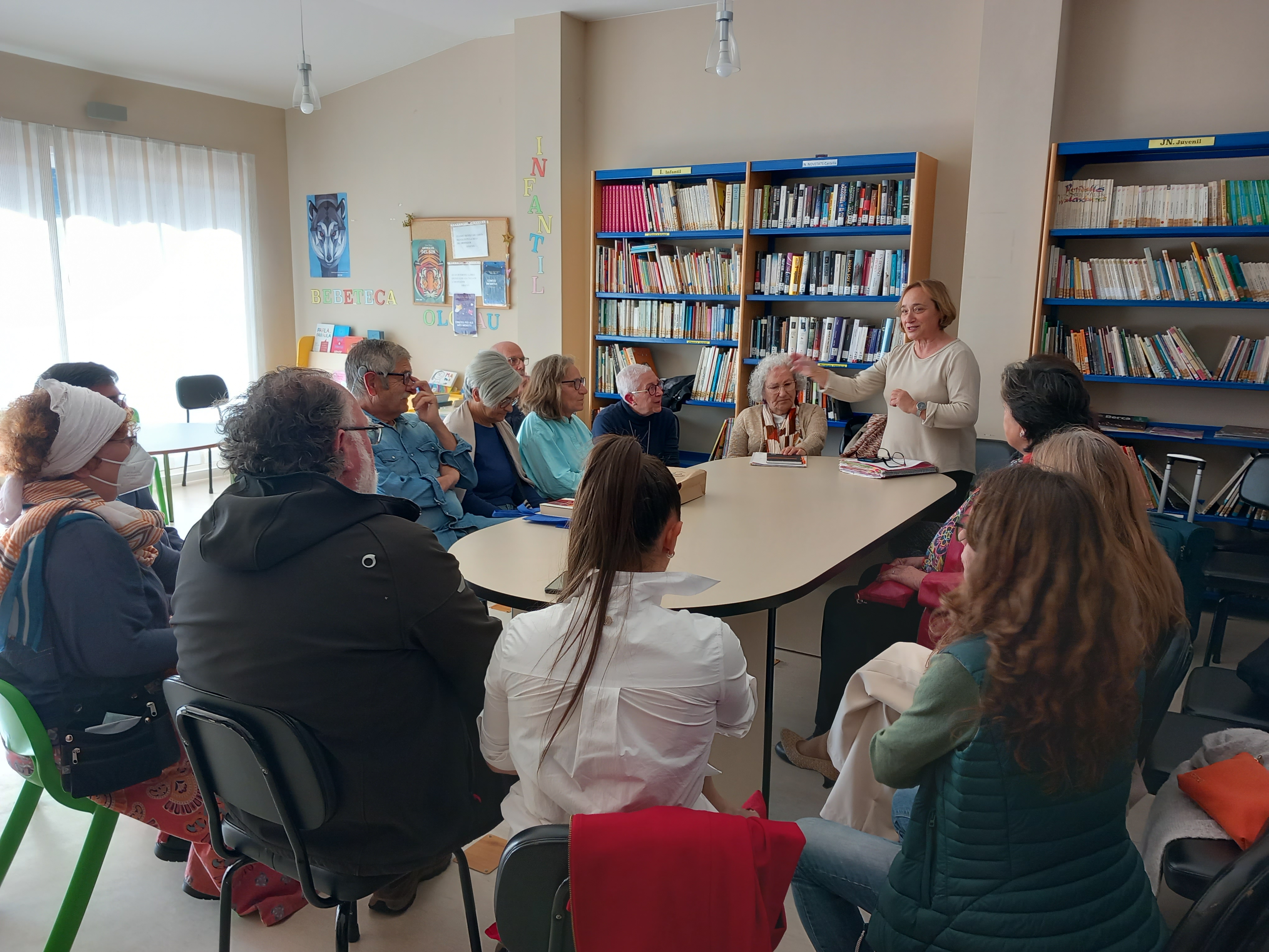 Club de Lectura de Adultos abril Olocau
