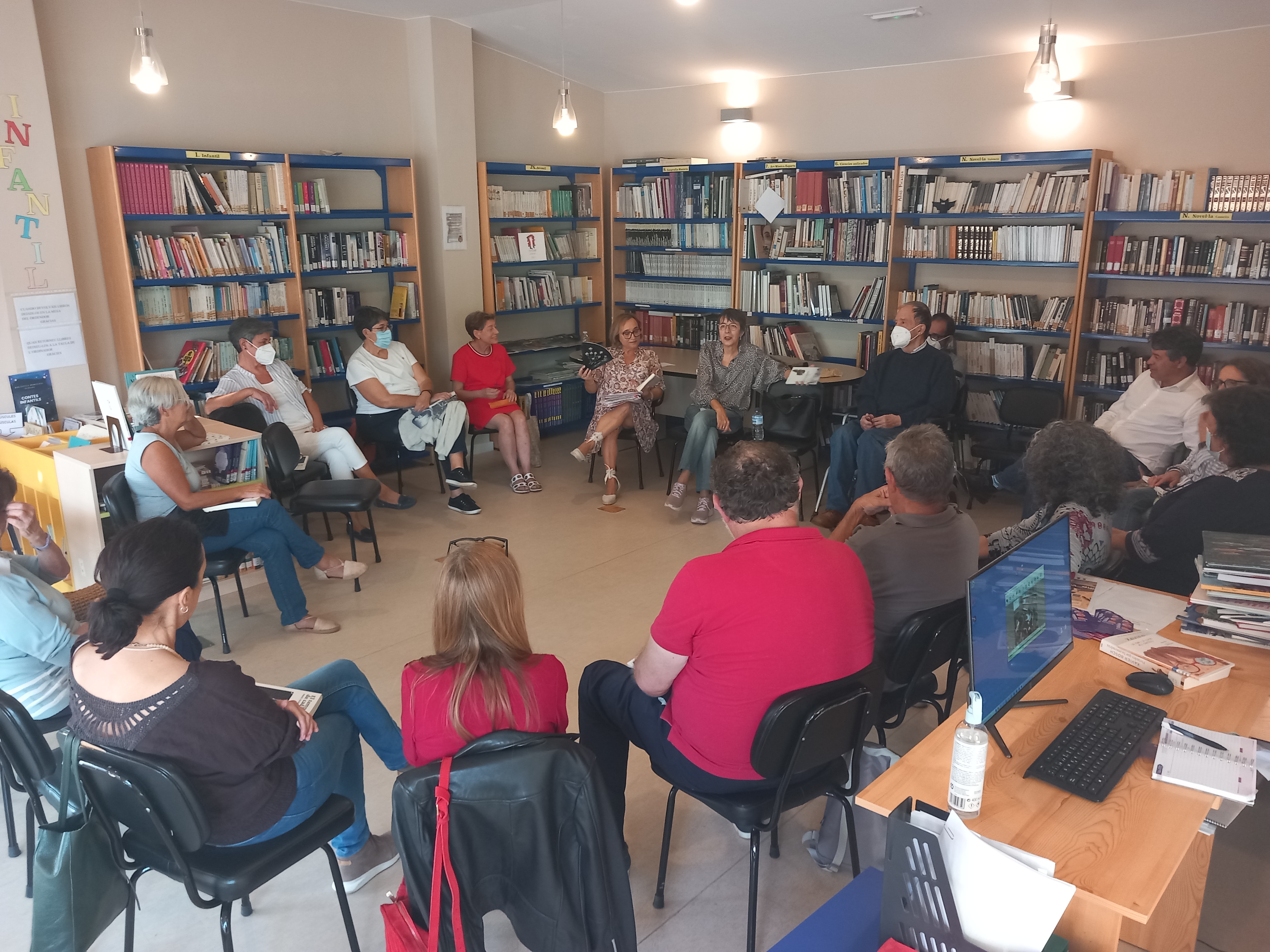 Foto encuentro con Raquel Ricart Olocau 2