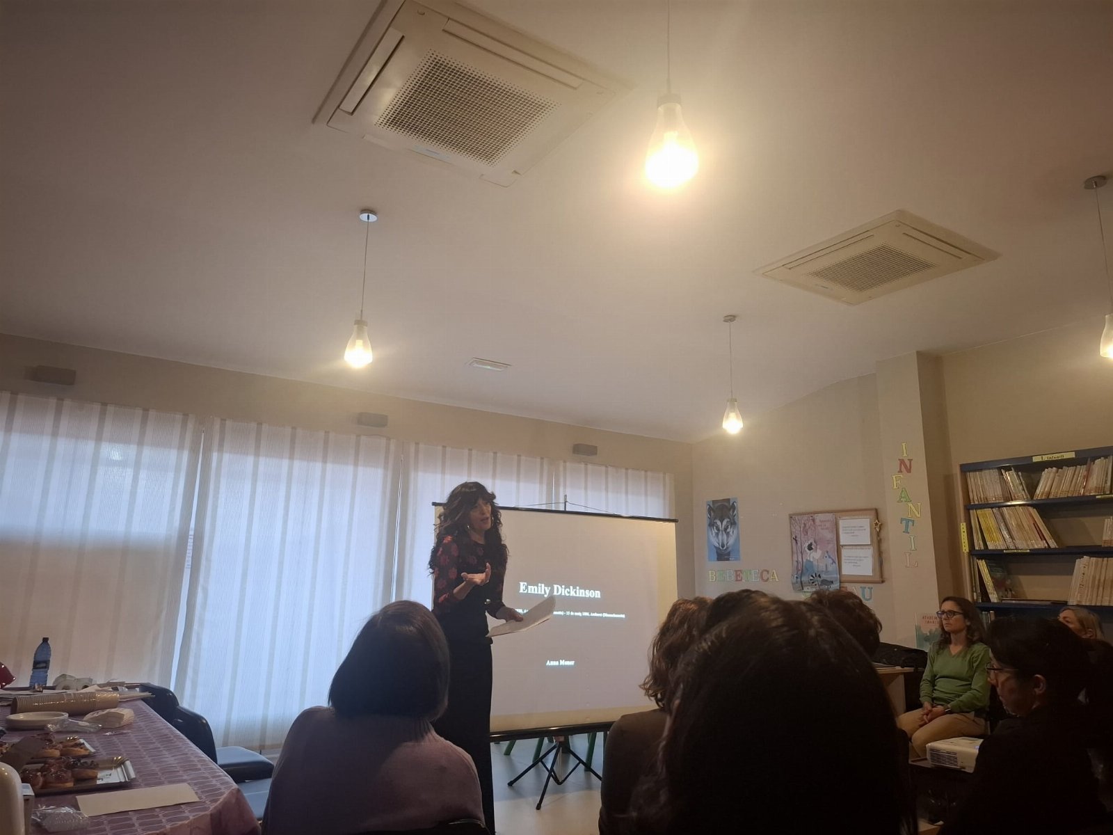 Xarrada ‘Dones creadores: Emily Dickinson, la veu invisible de la poesia’, amb Anna Moner, Olocau 1