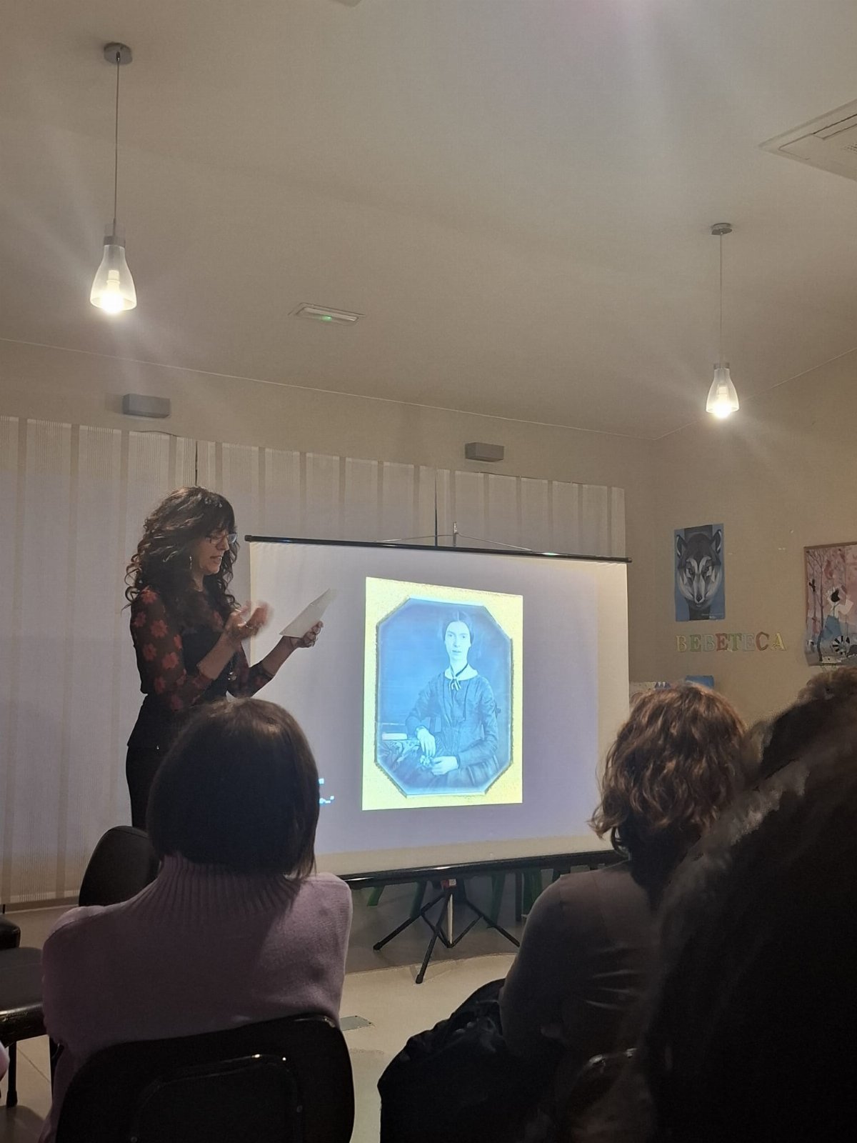 Xarrada ‘Dones creadores: Emily Dickinson, la veu invisible de la poesia’, amb Anna Moner, Olocau 2