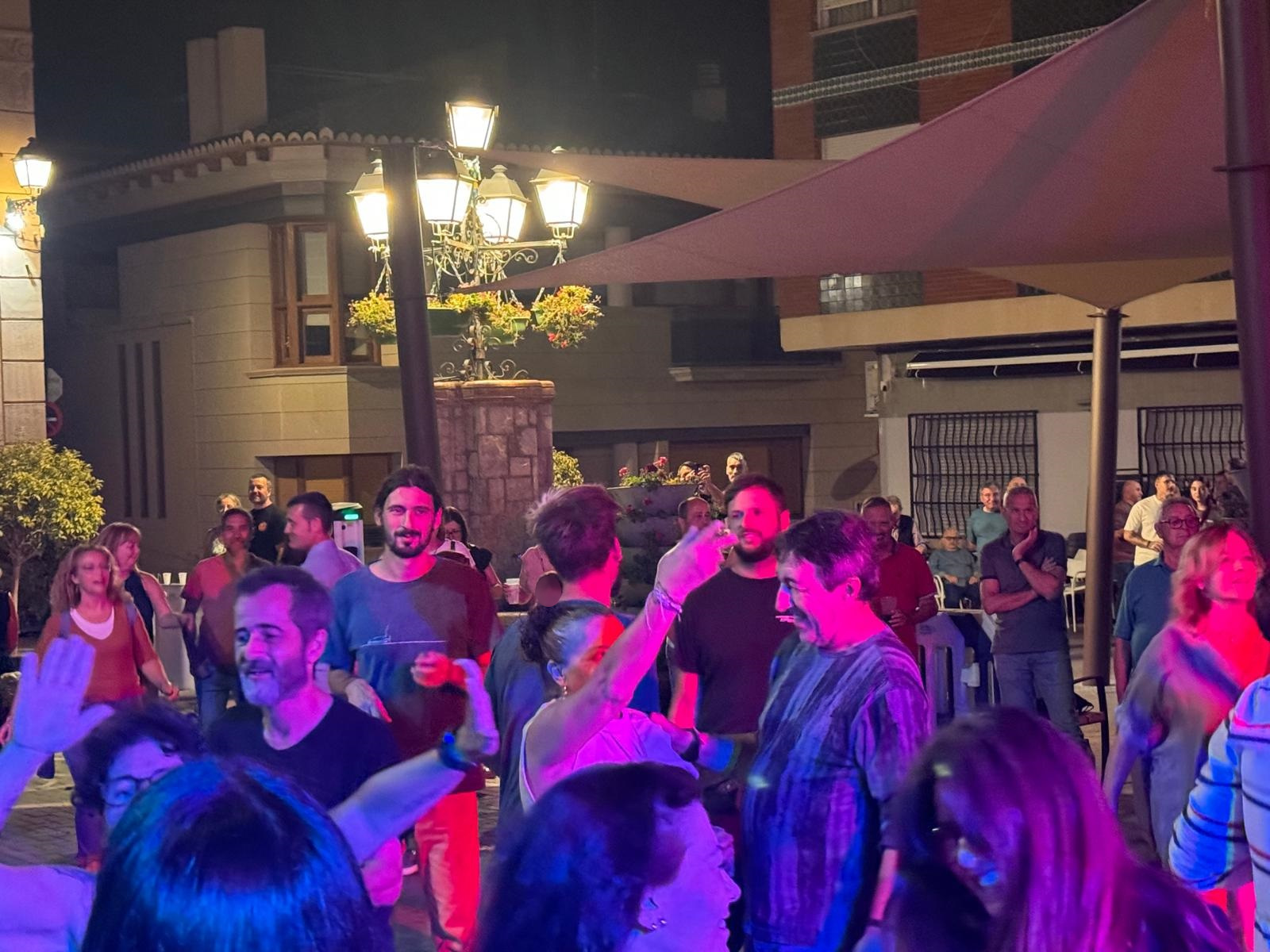 Cena popular y Discom&oacute;vil Remember Olocau 2