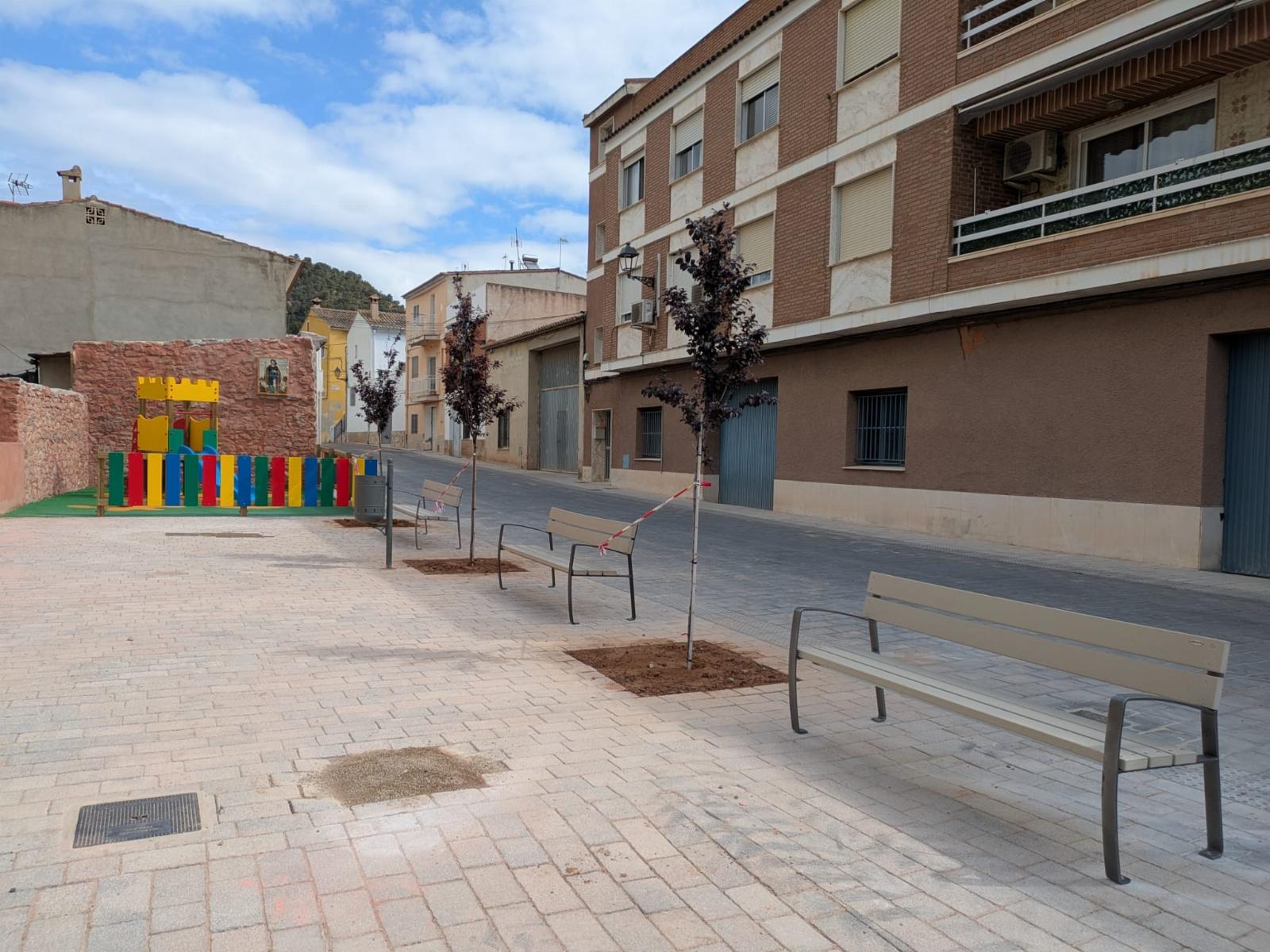 Olocau acondiciona y reurbaniza el cruce de la calle La Huerta y la avenida Diputación 1