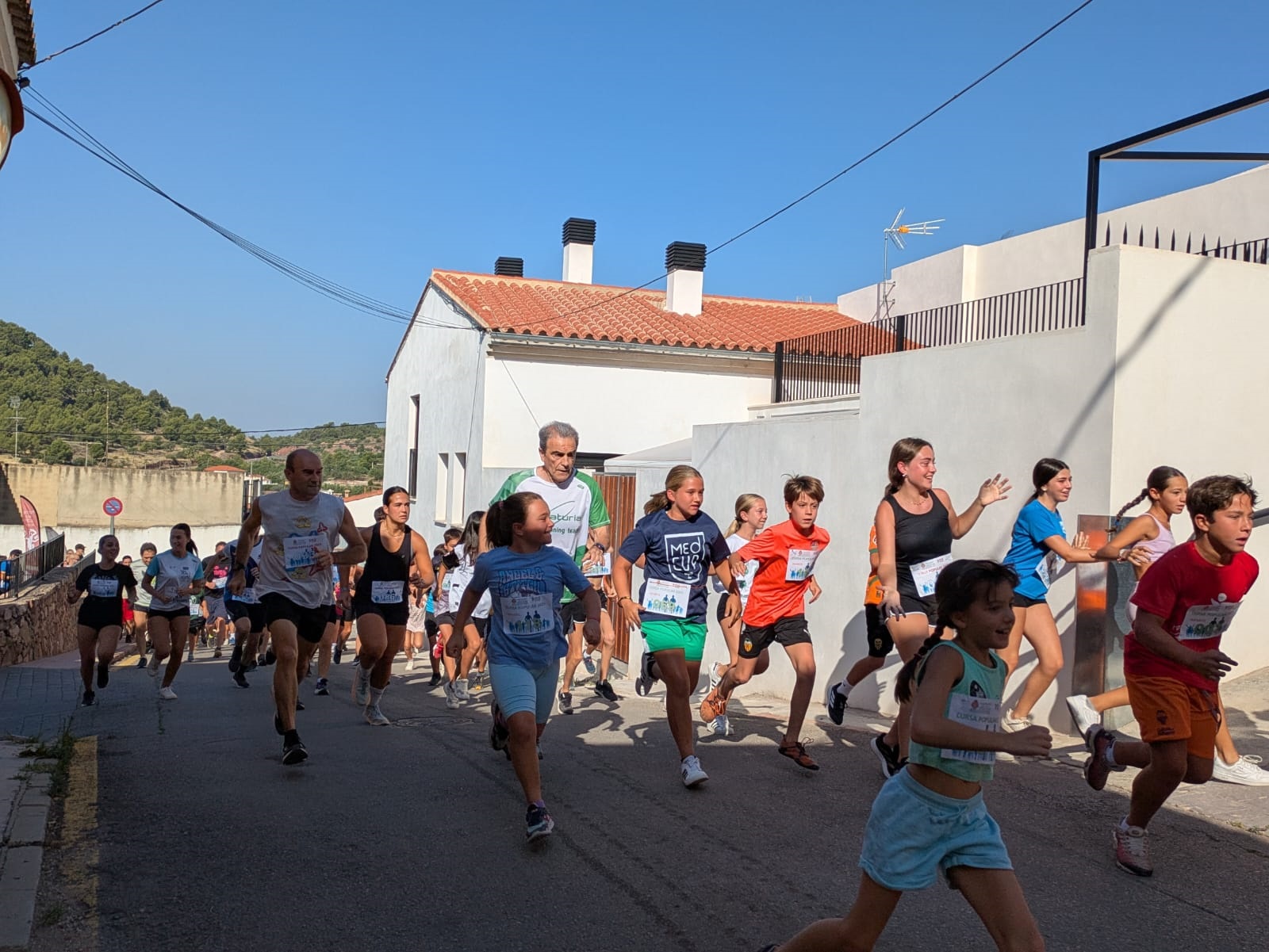 Volta a Olocau y Holi Fest 1