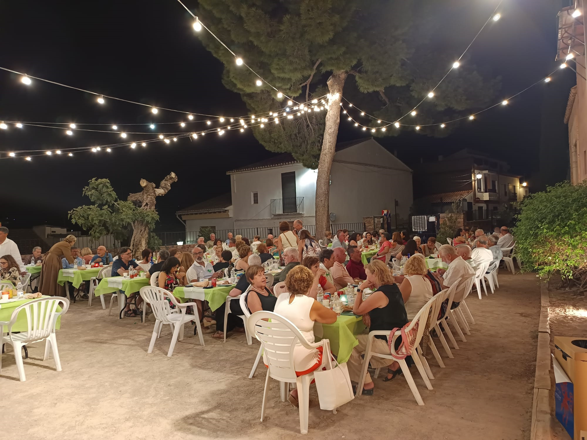 Cena contra el c&aacute;ncer Olocau 2
