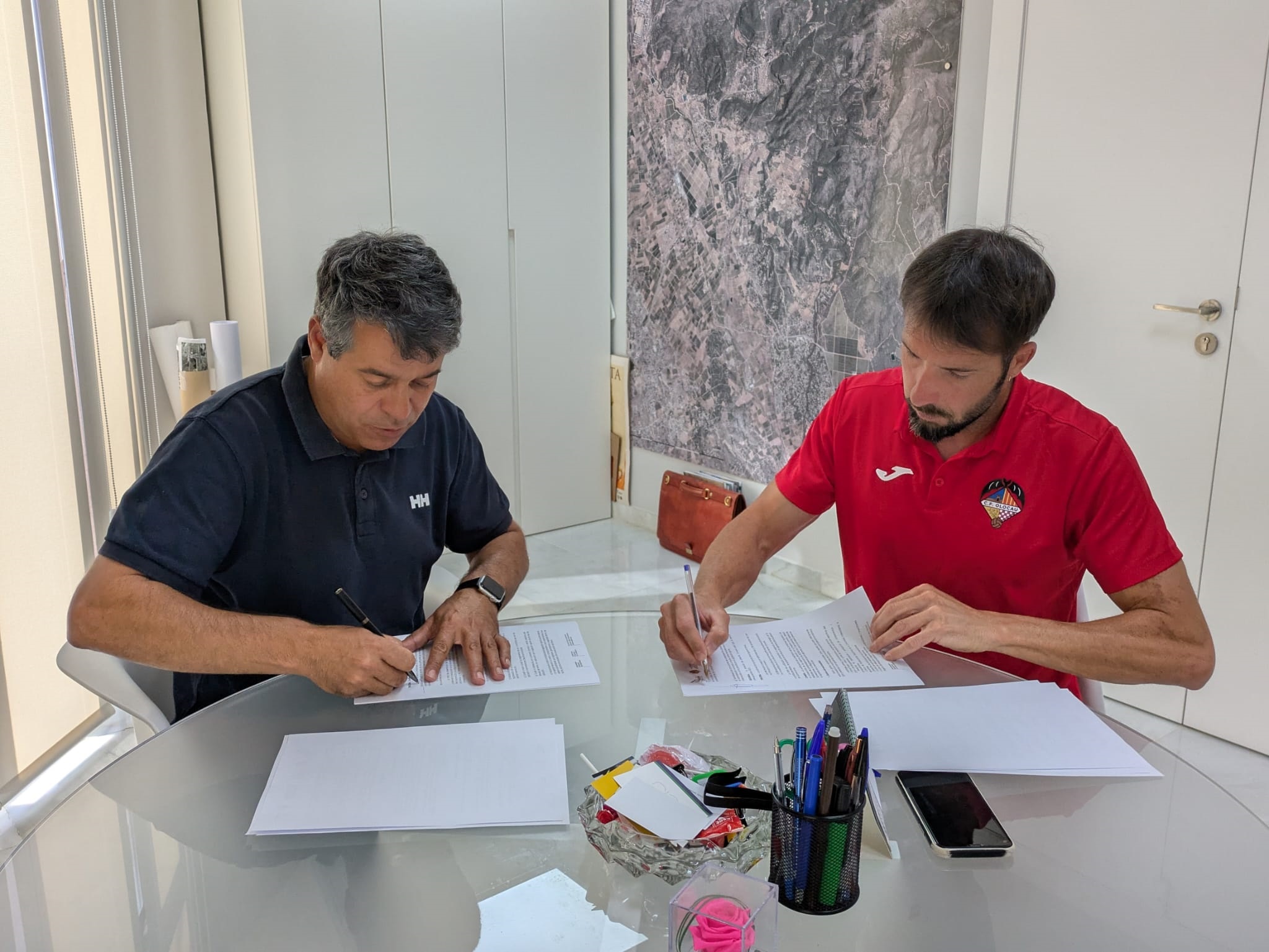 Firmas convenios ARCO, Asociaci&oacute;n Jubilados y Pensionistas Olocau y AFA CRA Alt Carraixet 1