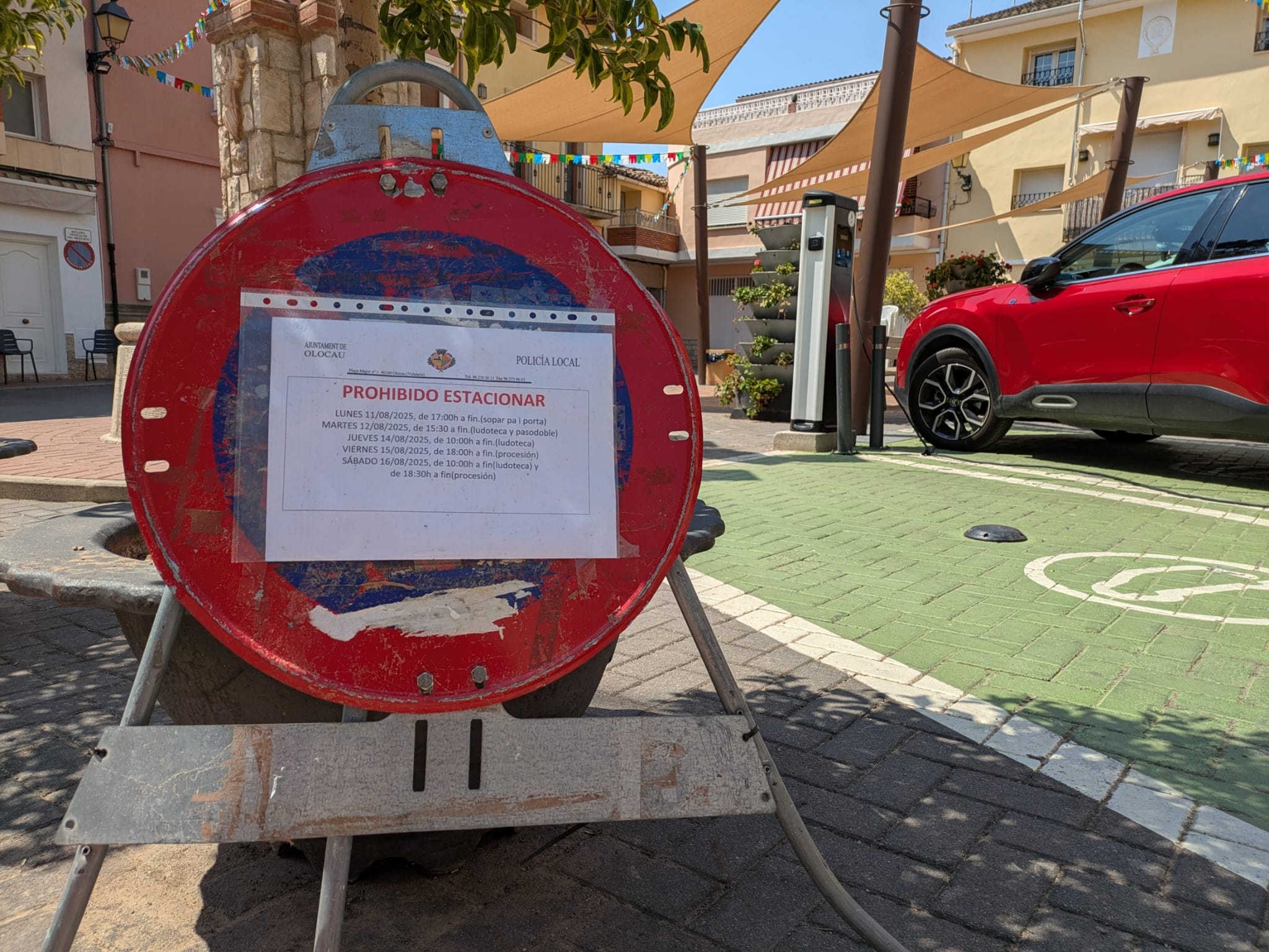 Foto prohibici&oacute;n estacionar 1