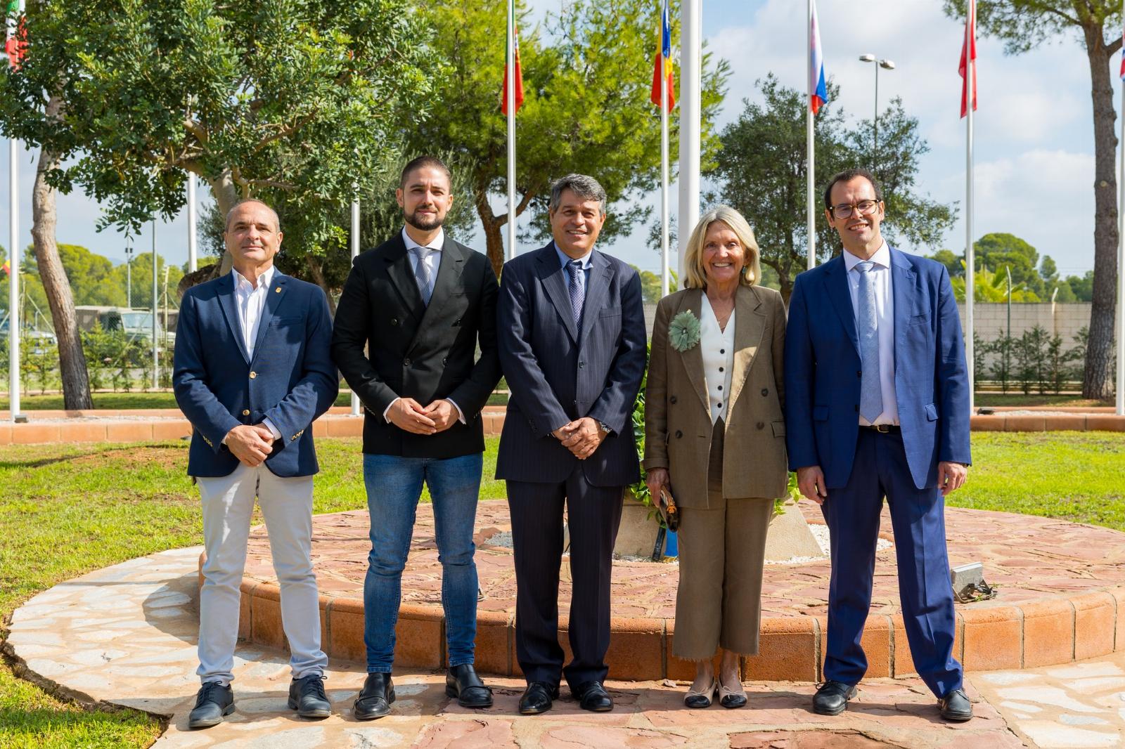 Asistencia de Antonio Ropero a los actos por el D&iacute;a Nacional de Espa&ntilde;a en la Base Militar &ldquo;Jaime I&rdquo; de B&eacute;tera