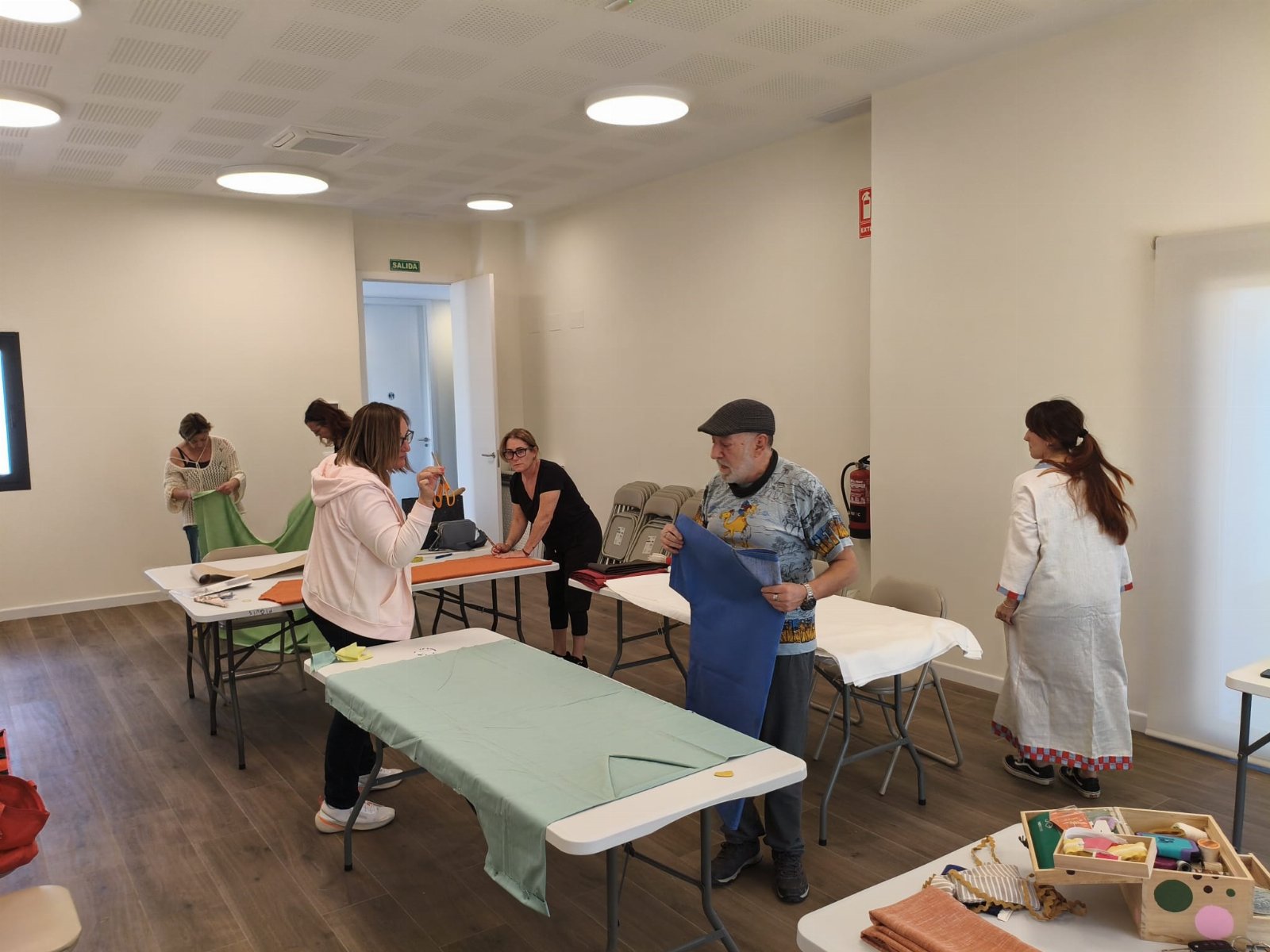 Segona sessi&oacute; del club de costura hist&ograve;rica &lsquo;Cosir la Hist&ograve;ria: Espai de creaci&oacute; d'indument&agrave;ria ibera&rsquo; Olocau 1