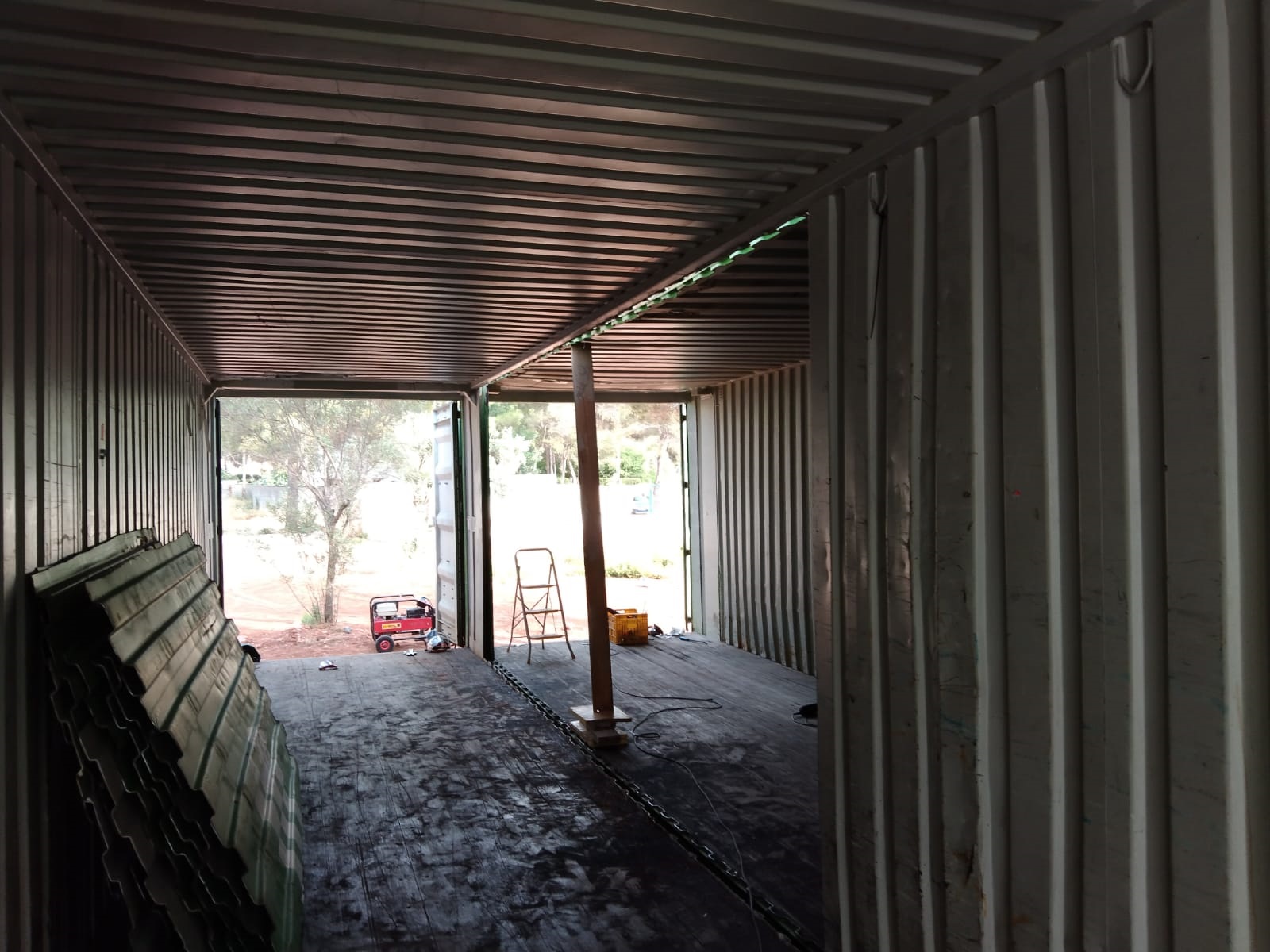 Foto obras local social Pedralvilla