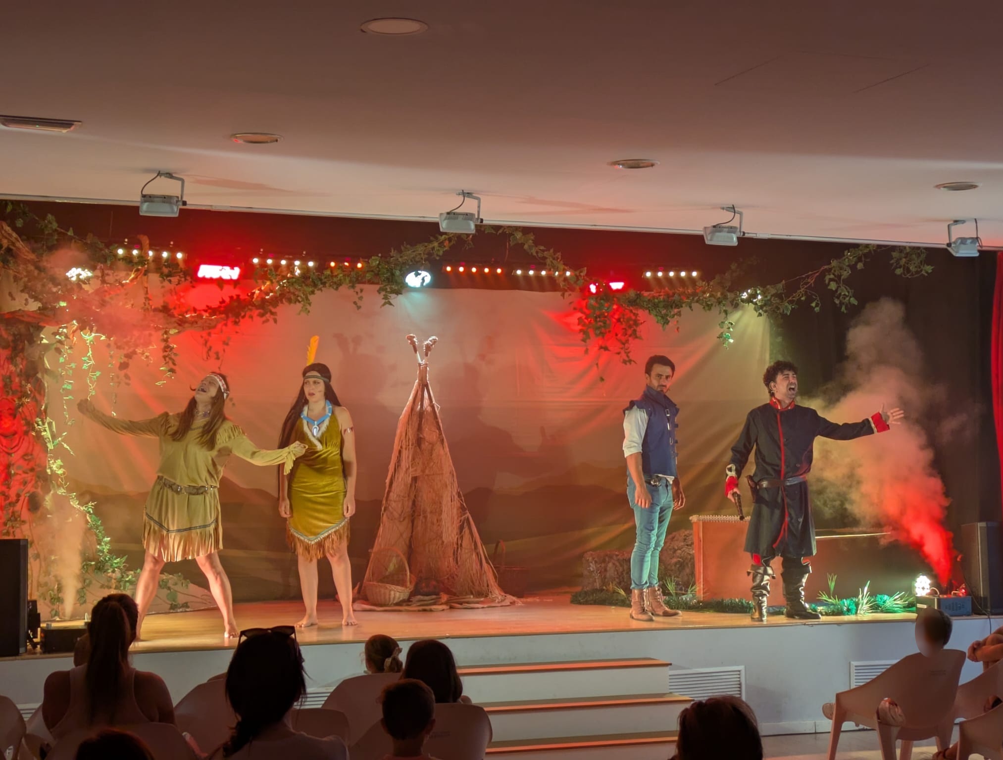 Teatro La princesa Pocahontas Olocau 2