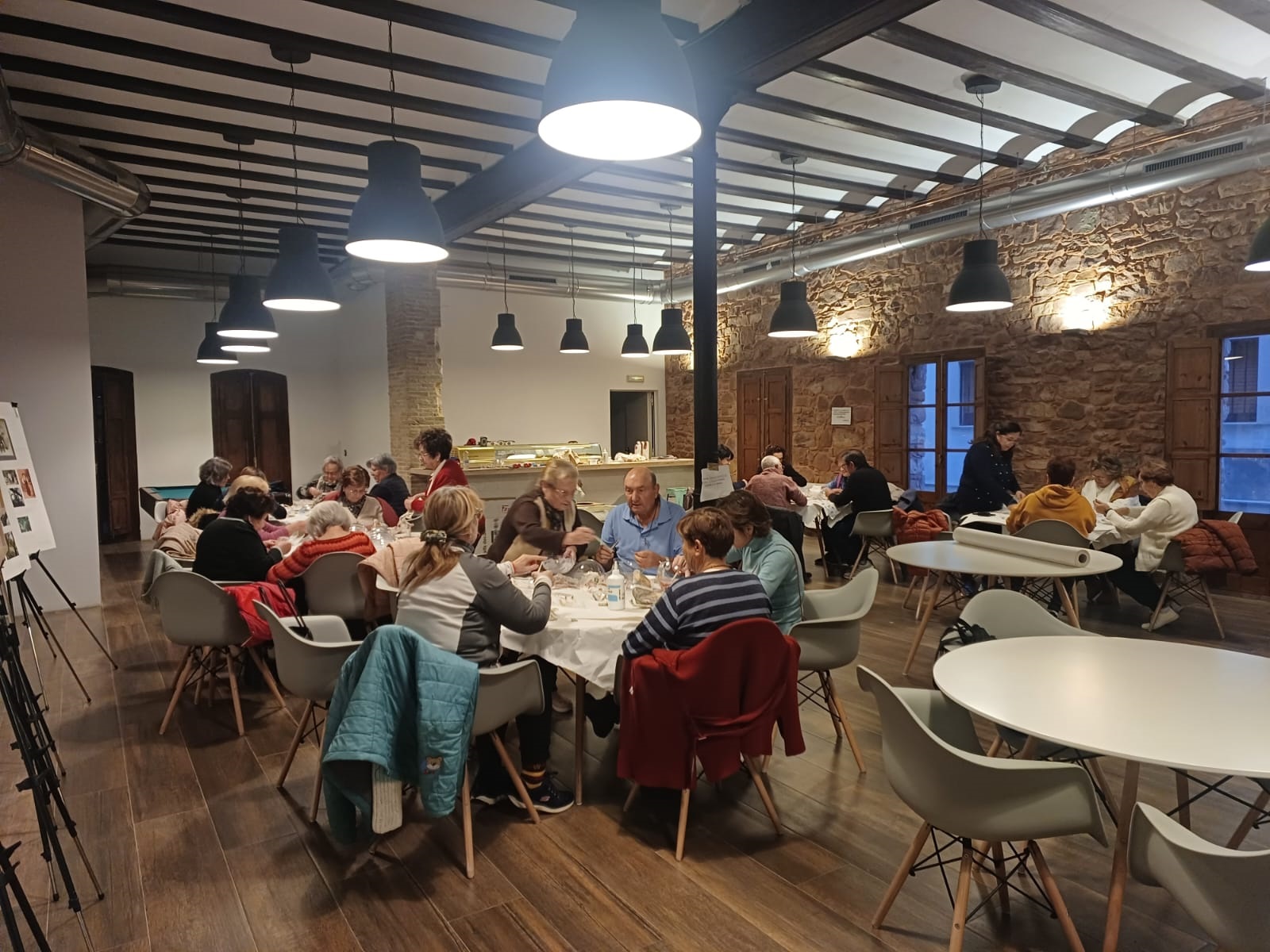 Taller adornos navideños Olocau