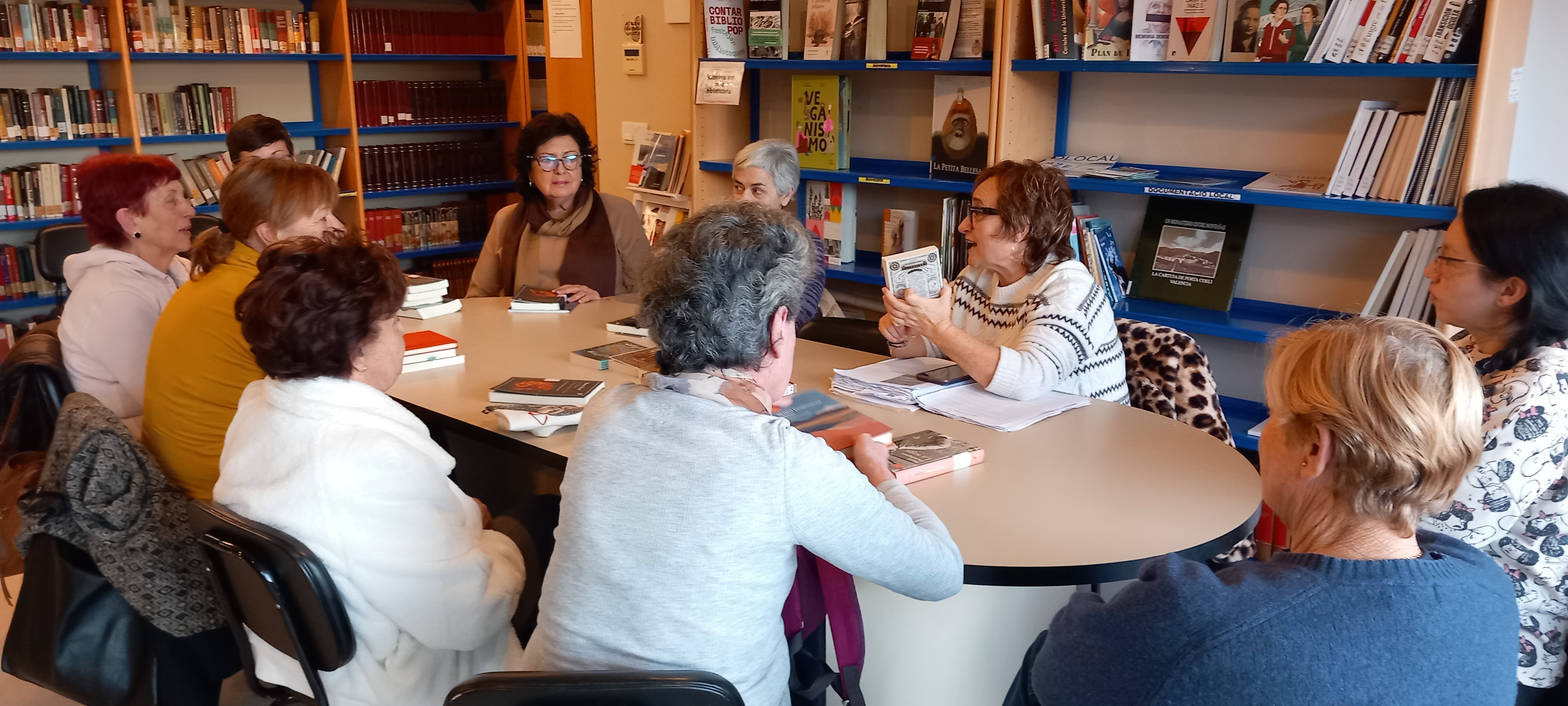 Sesi&oacute;n de enero del Club de Lectura de Adultos Olocau 2