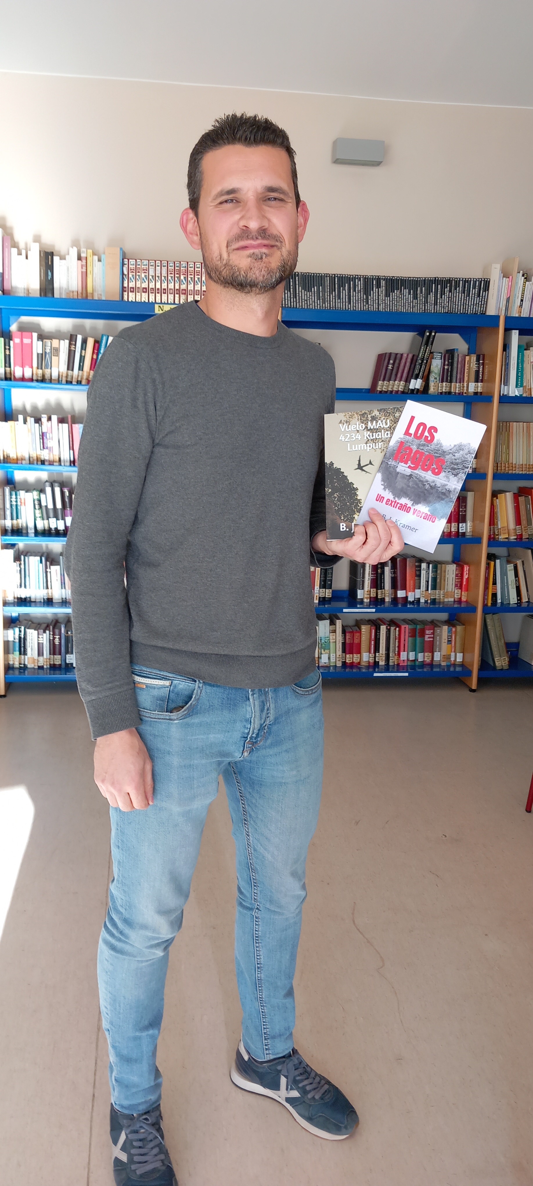 Donaci&oacute;n libros Biblioteca Olocau