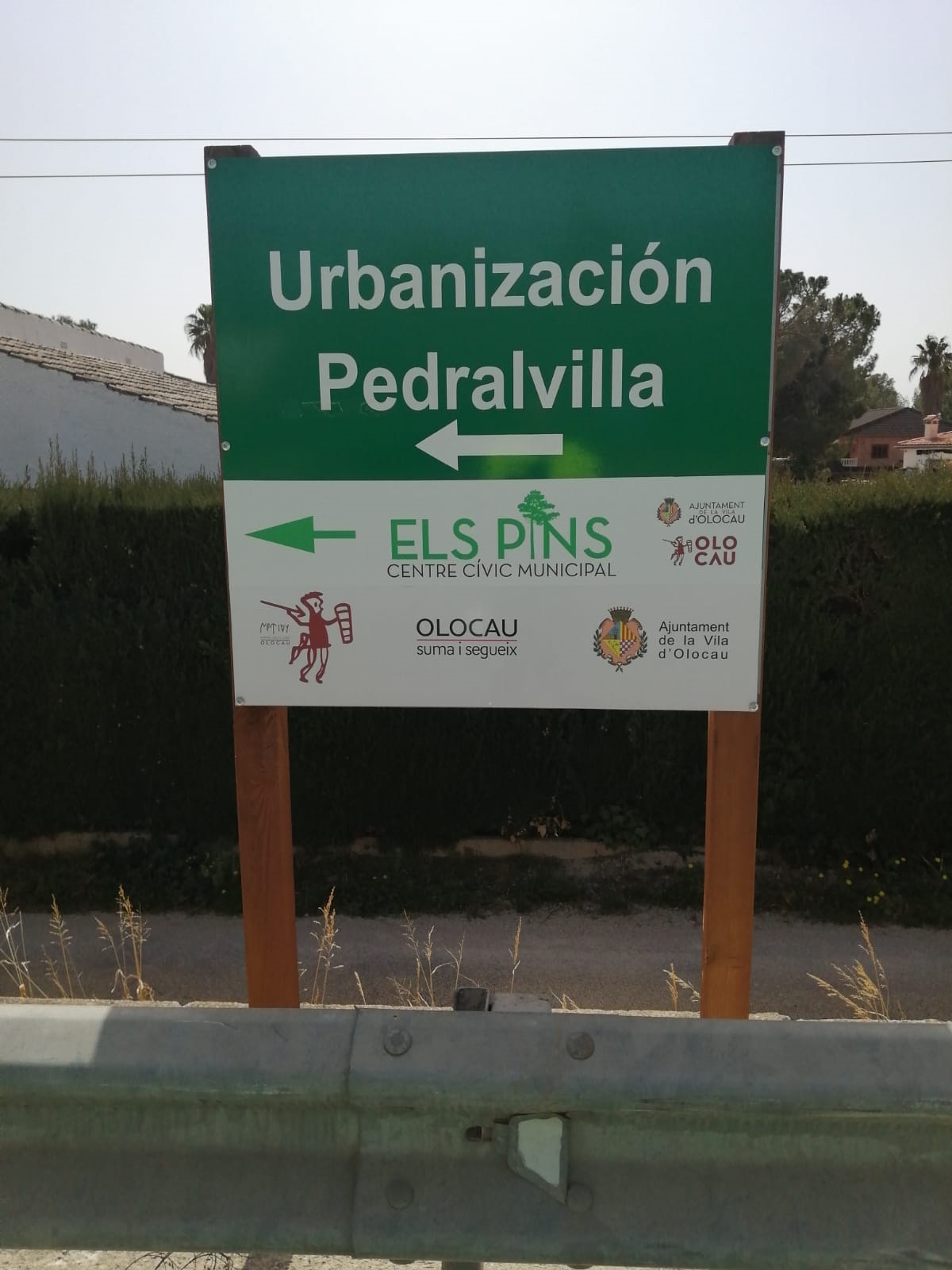Se&ntilde;al Centro C&iacute;vico 'Els Pins' Pedralvilla Olocau