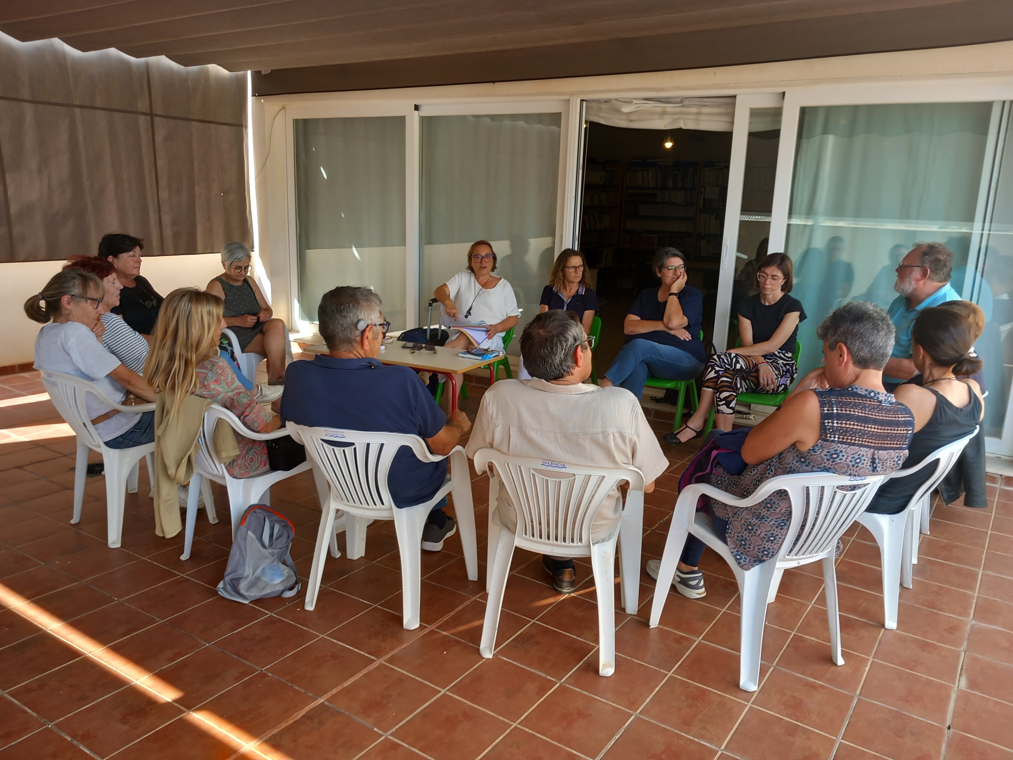 Sesión de junio 2023 del Club de Lectura de Adultos Olocau