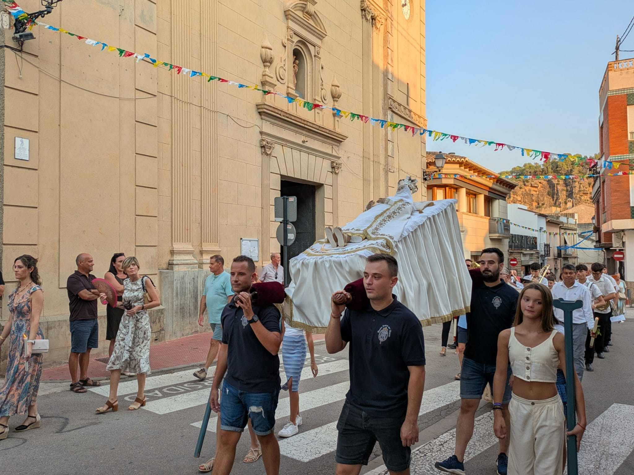 Procesión en honor a la Virgen de la Asunción Olocau 1