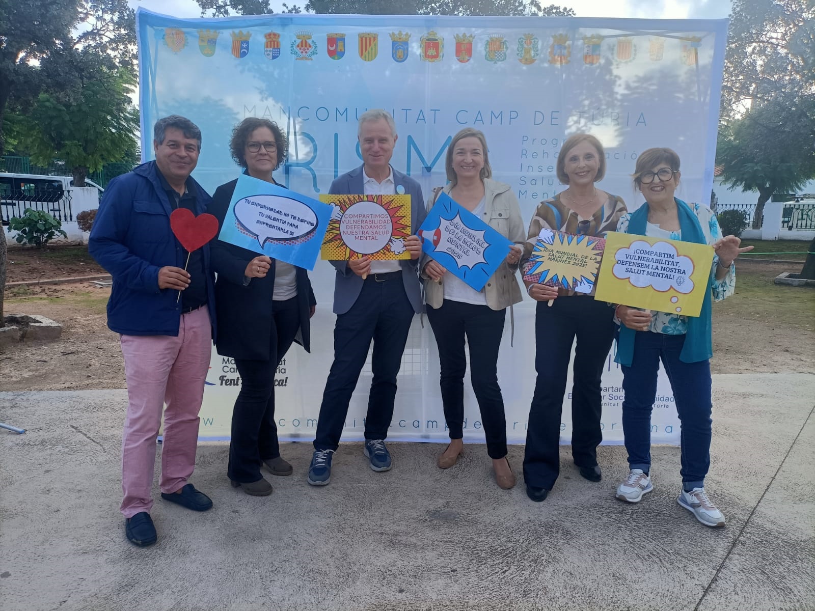 Antonio Ropero asiste al acto por el D&iacute;a Mundial de la Salud Mental en Marines 2