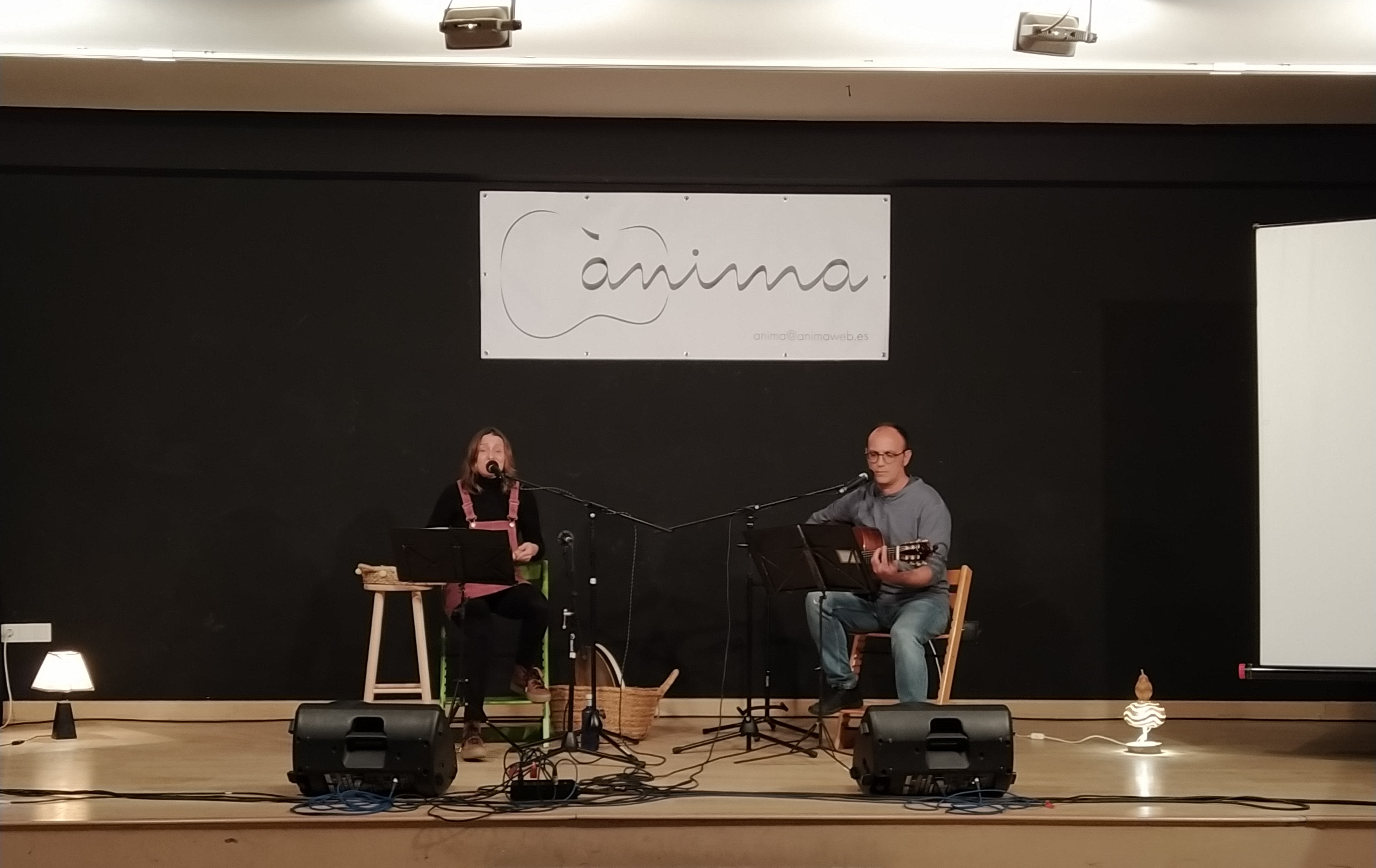 Foto concierto &Agrave;nima Olocau 1