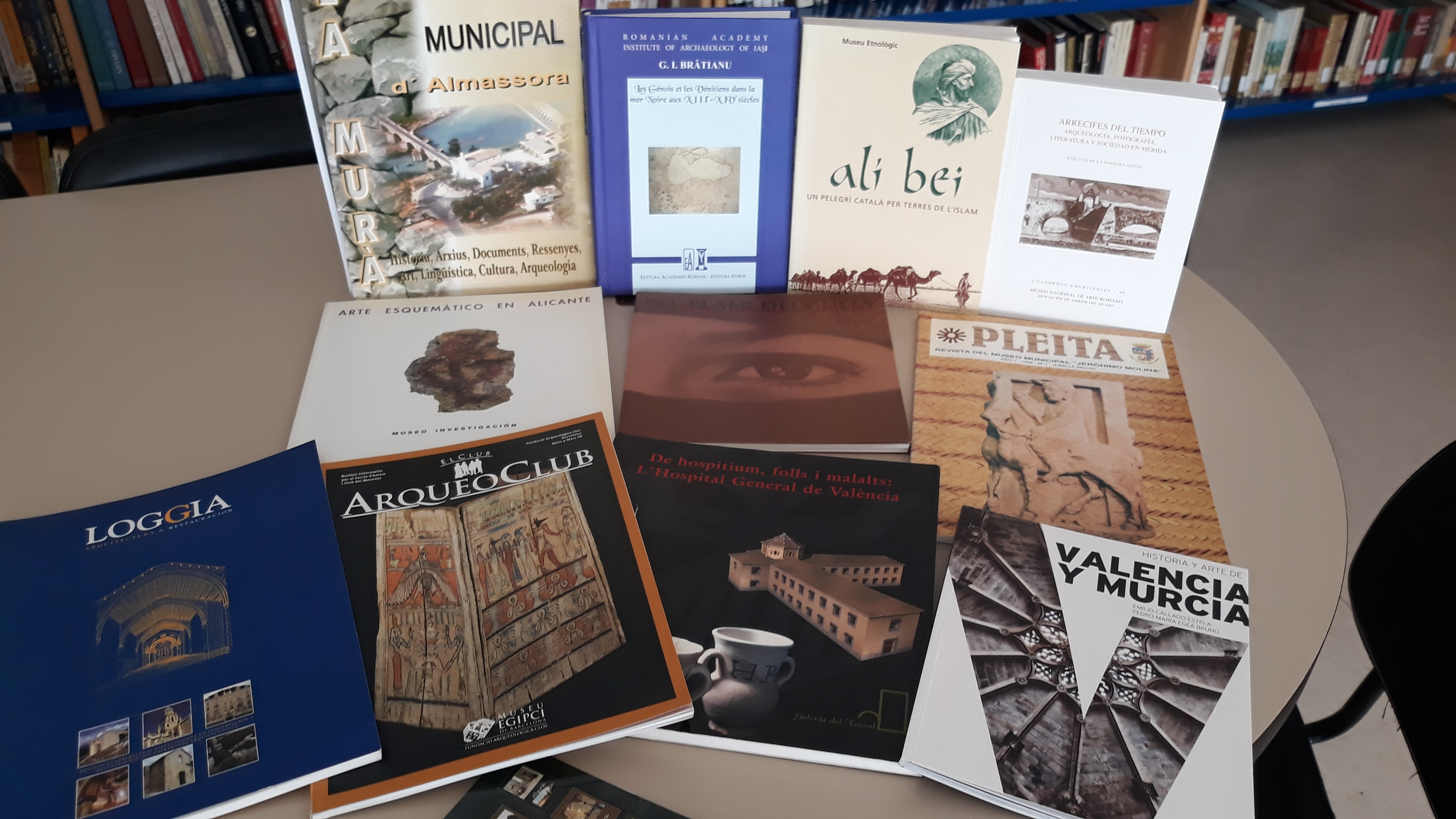 Libros Biblioteca Olocau