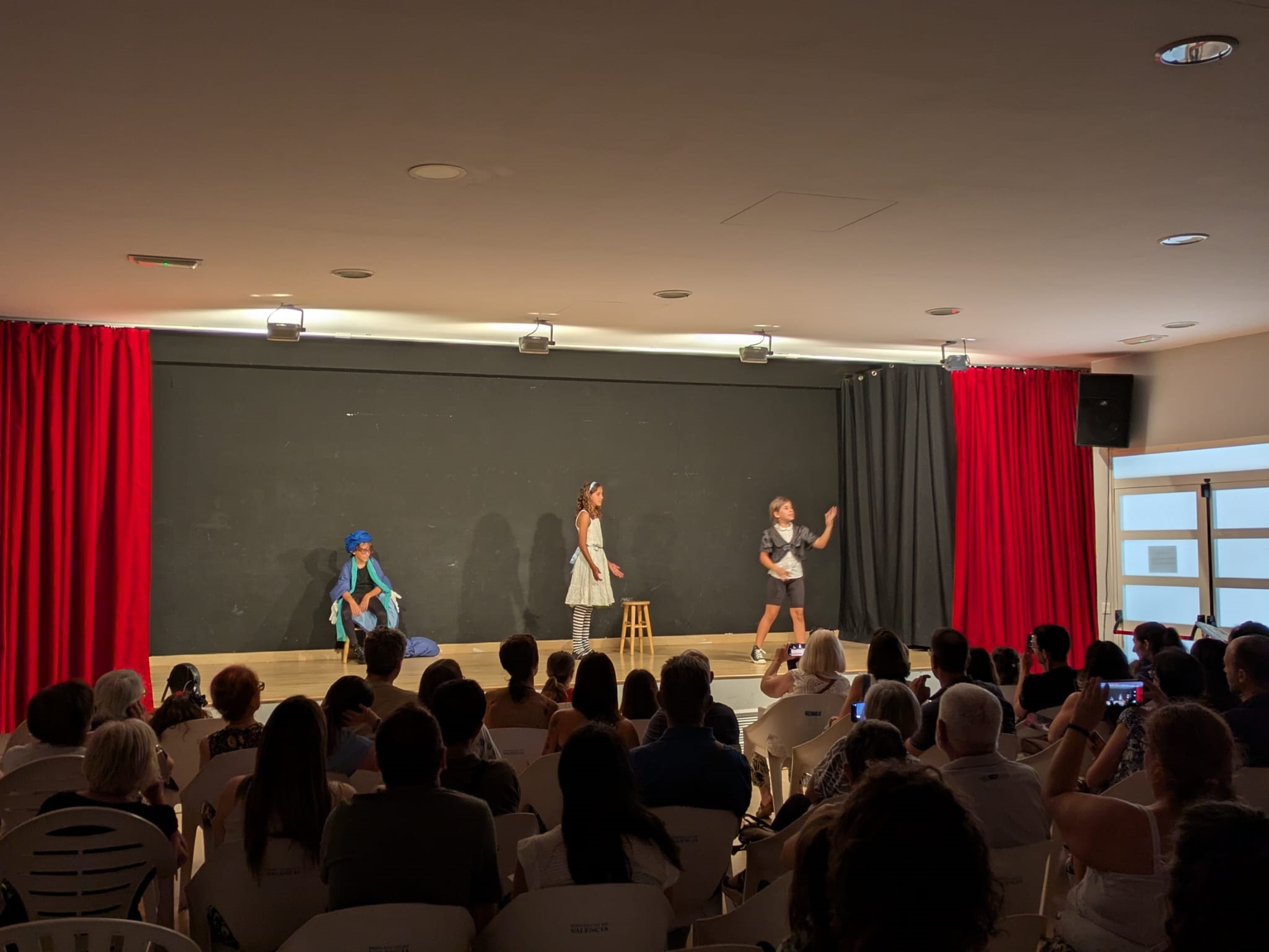 Muestra de Fin de Curso 2024-2025 Taller de Teatro Infantil CRA Alt Carraixet - Col&middot;legi Mestre Ferran Zurriaga Olocau 1