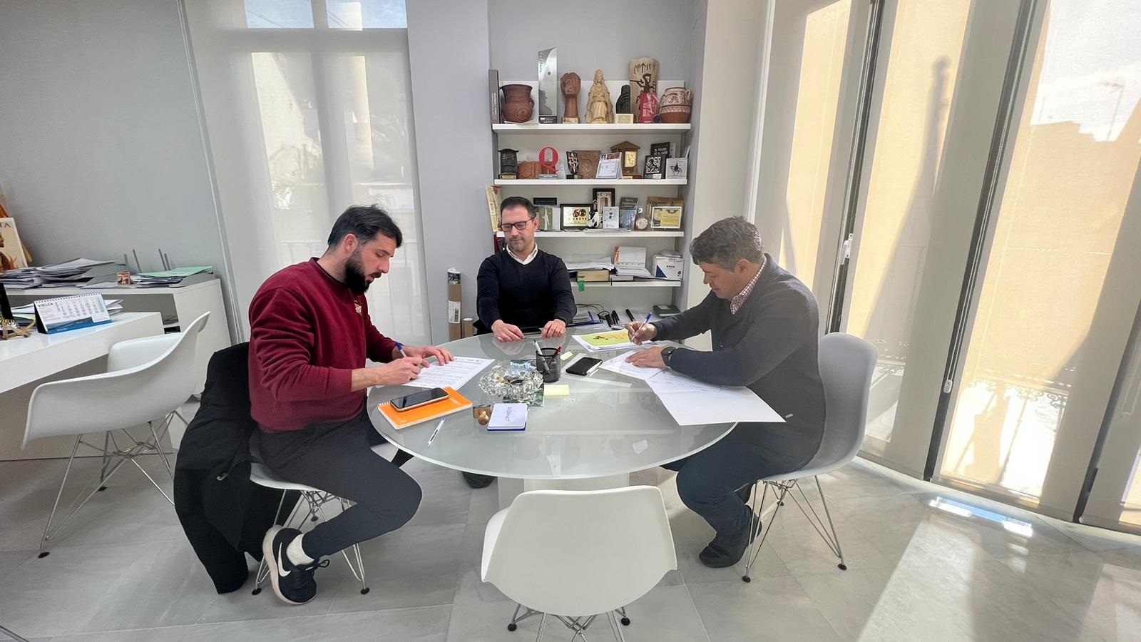 Firma convenio ARCO 2023 Olocau