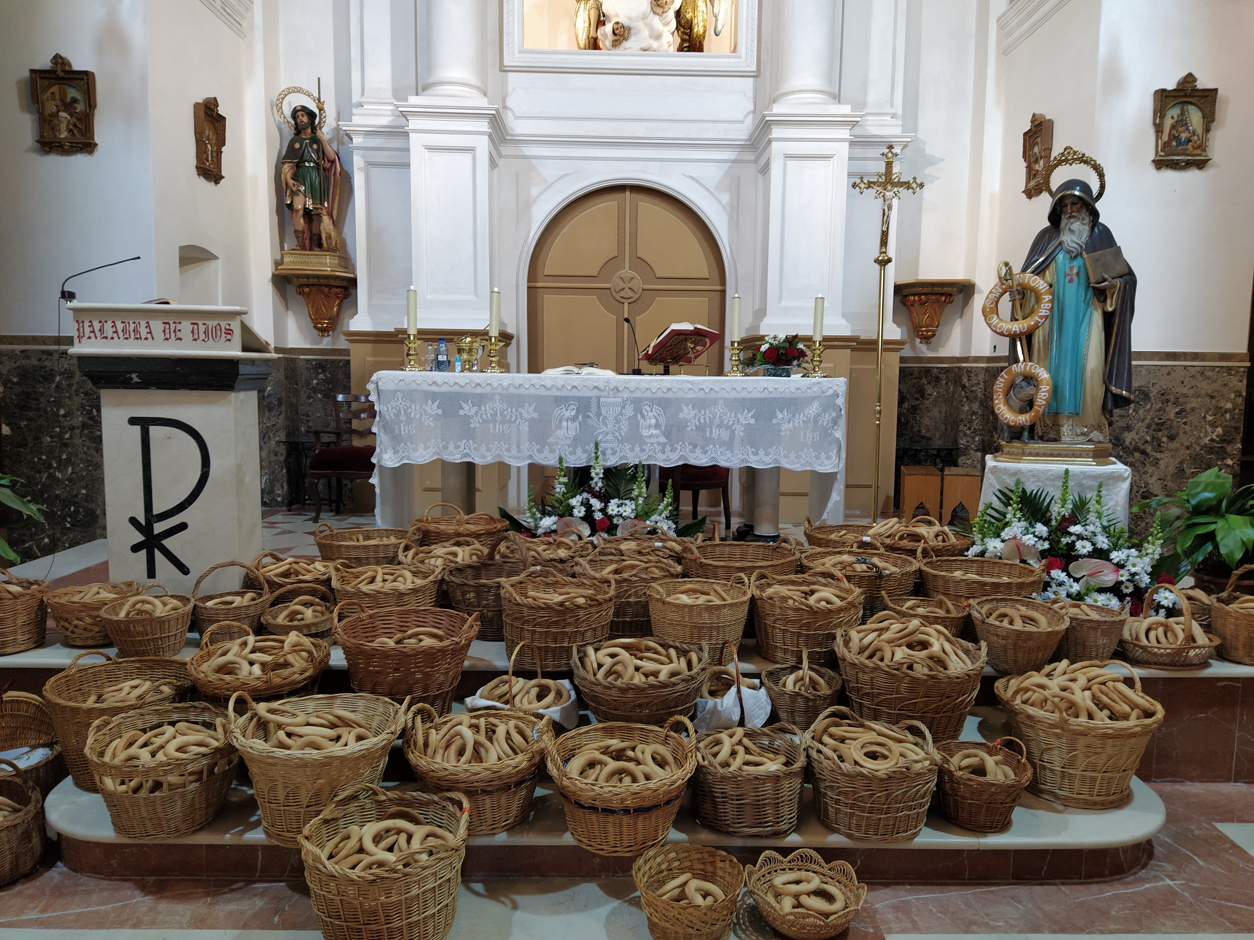 Foto cestas Iglesia Olocau