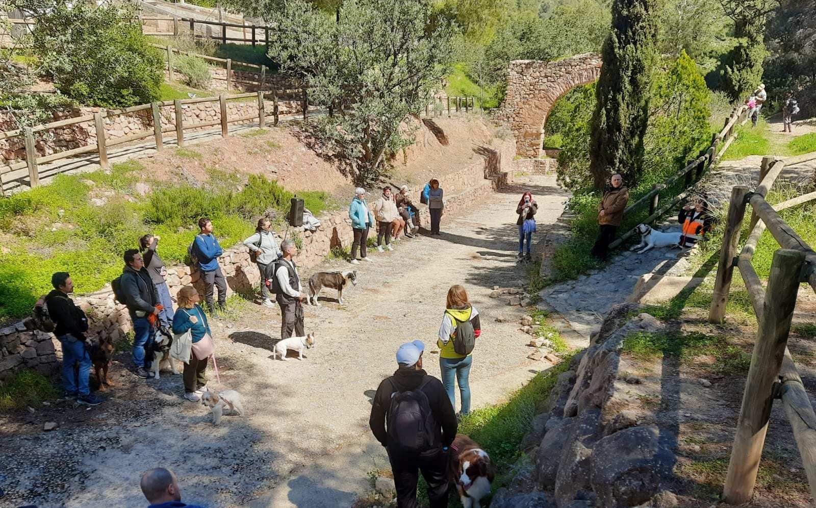Presentación del proyecto de unidad canina de búsqueda y rescate con perros y drones de Olocau 2
