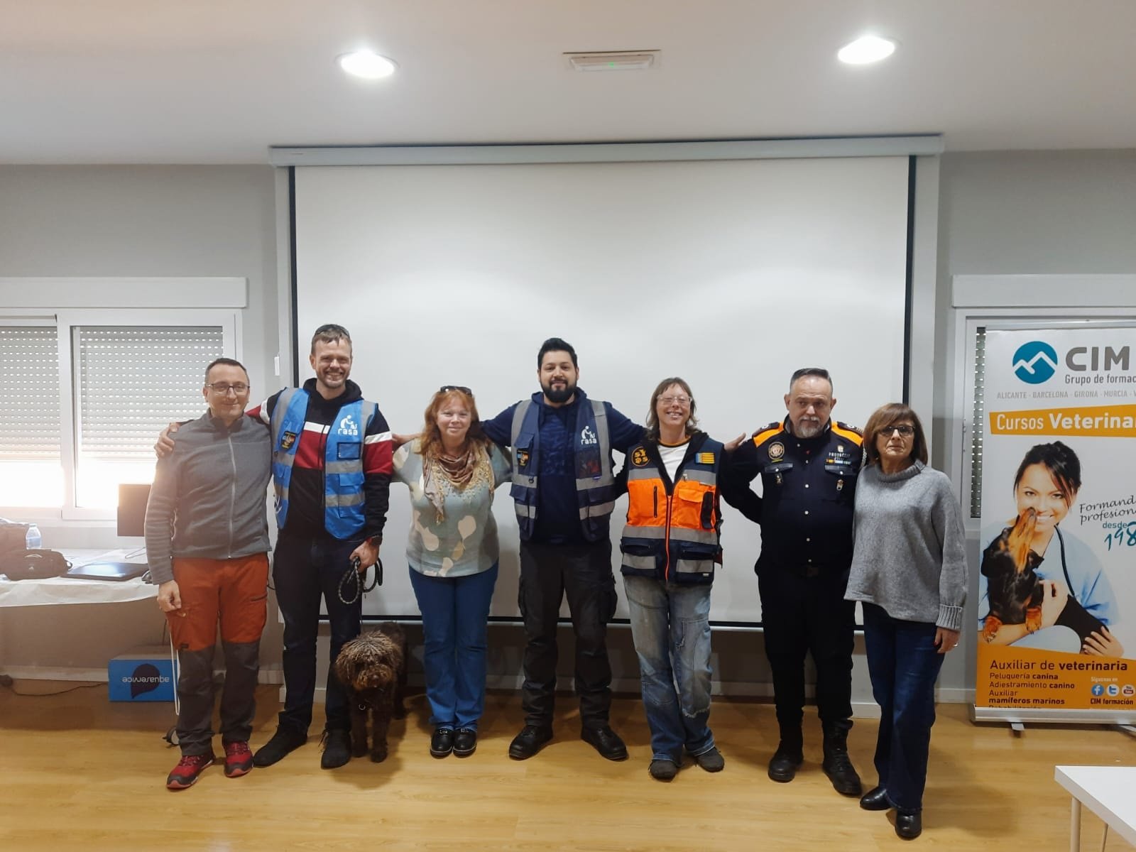 Presentación del proyecto de unidad canina de búsqueda y rescate con perros y drones de Olocau 1