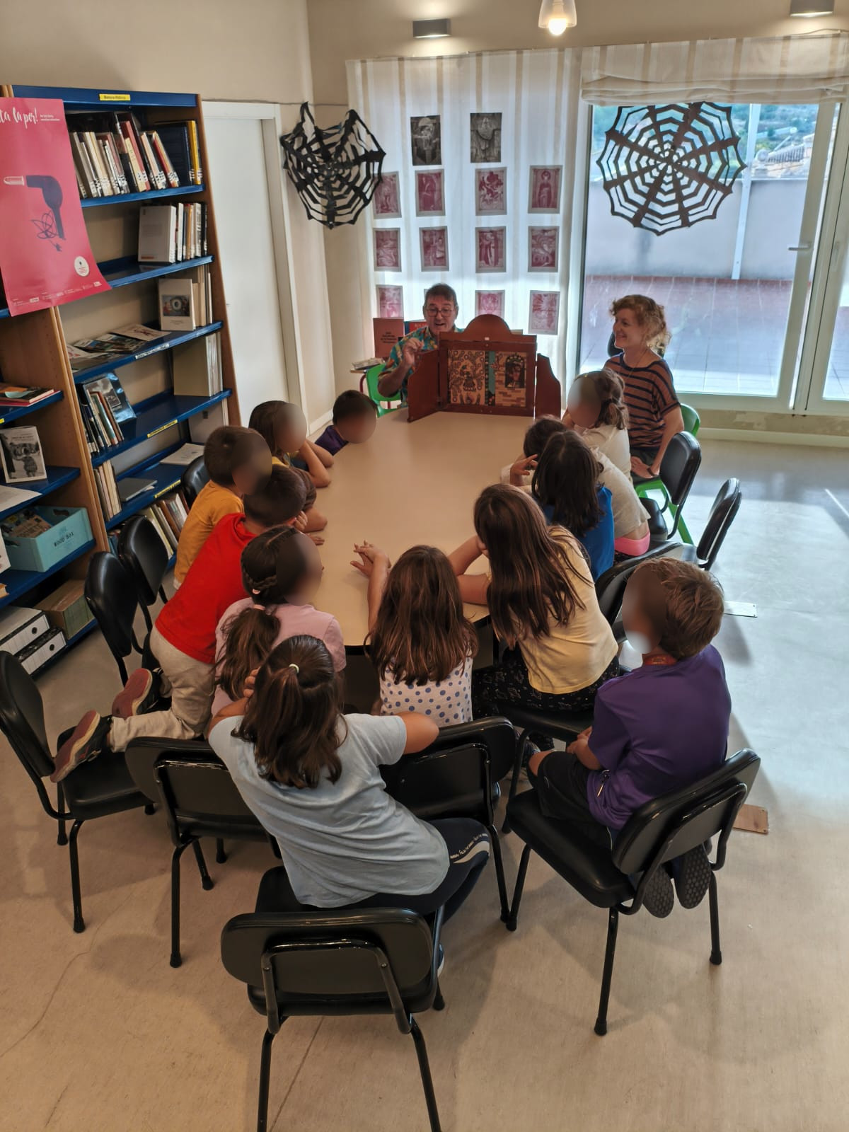 Sesi&oacute;n-taller de animaci&oacute;n lectora con el escritor y narrador oral Carles Cano y la ilustradora Aitana Carrasco Olocau 1