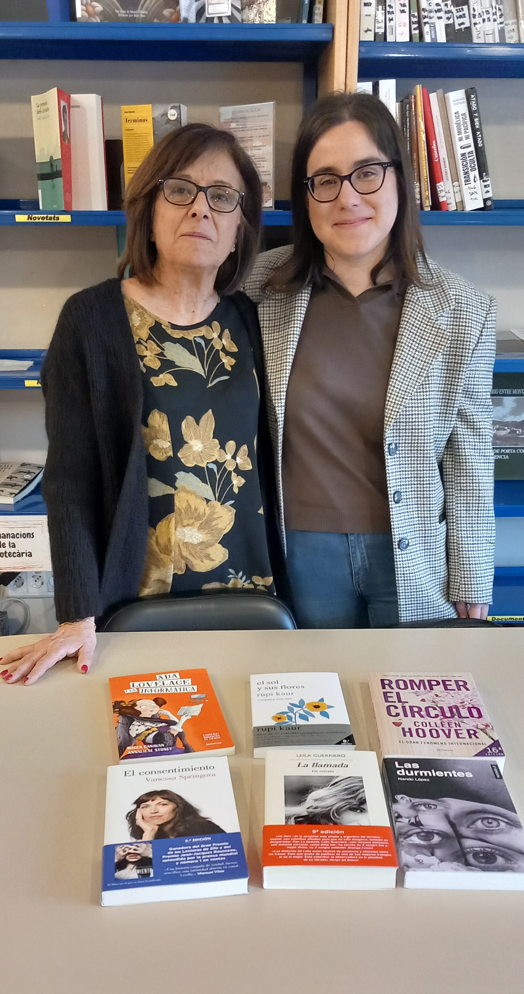 Donaci&oacute;n libros NIMIA Consulting Biblioteca Municipal Olocau