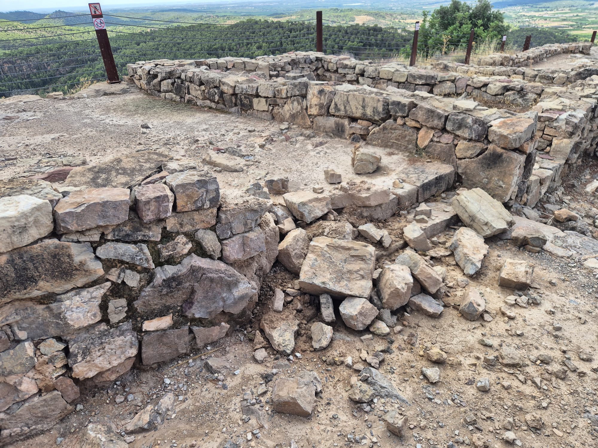 Desperfectos Puntal dels Llops Olocau rayo 1