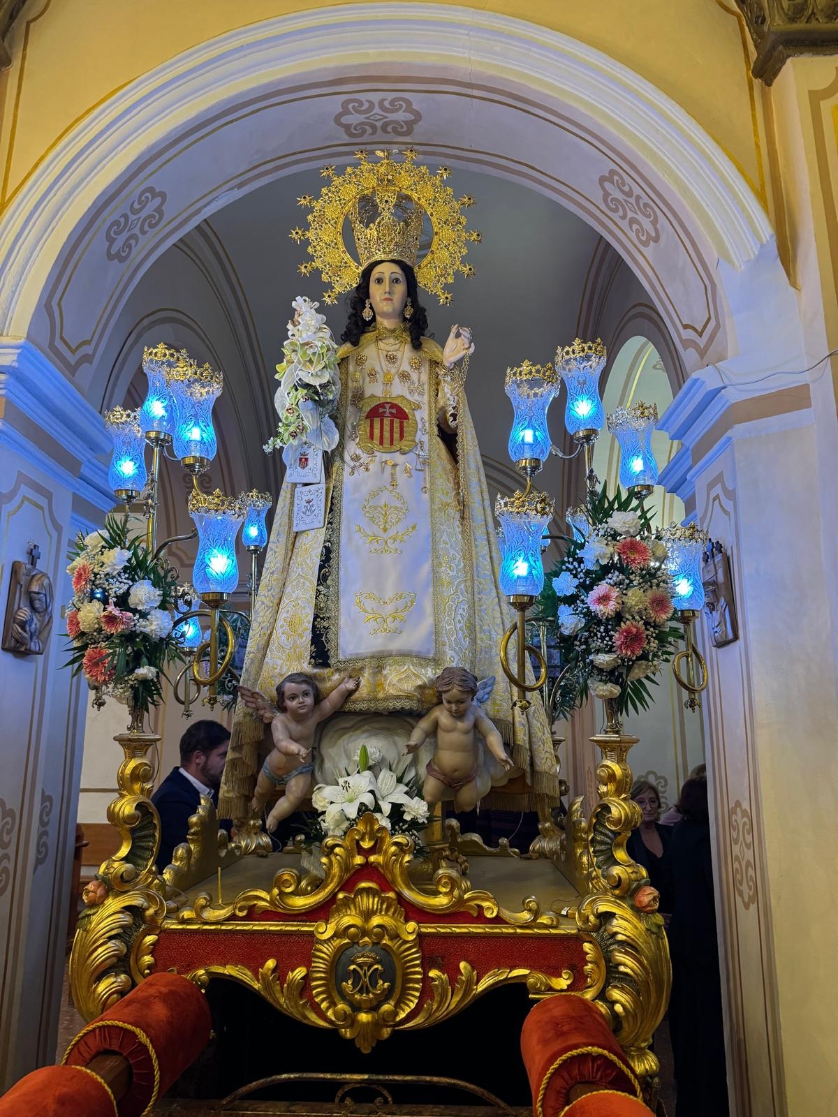Foto procesi&oacute;n Virgen Merced G&aacute;tova Olocau 2