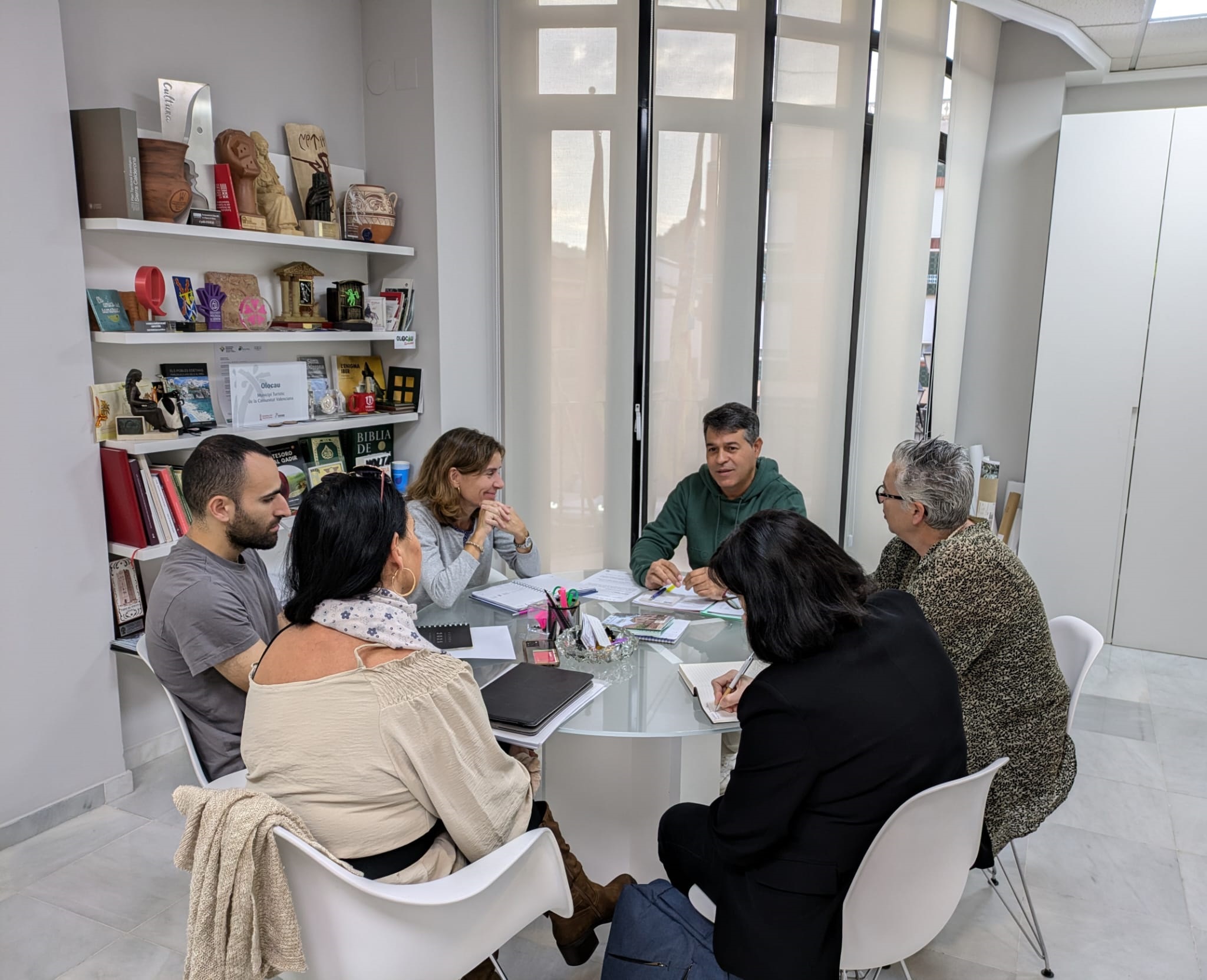 Foto reuni&oacute;n Olocau con  t&eacute;cnicas Mancomunitat 1