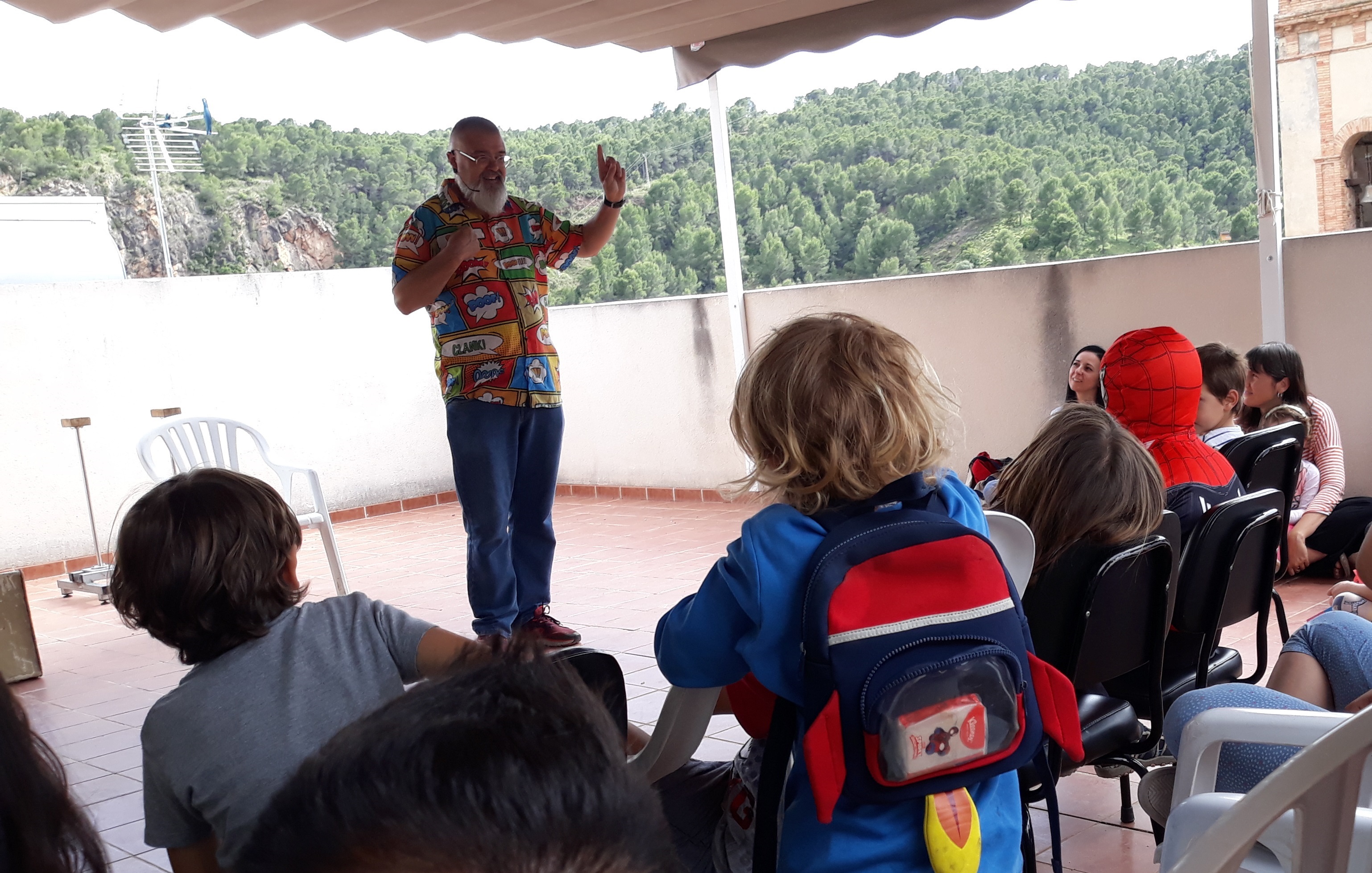 Foto cuentacuentos mayo Olocau