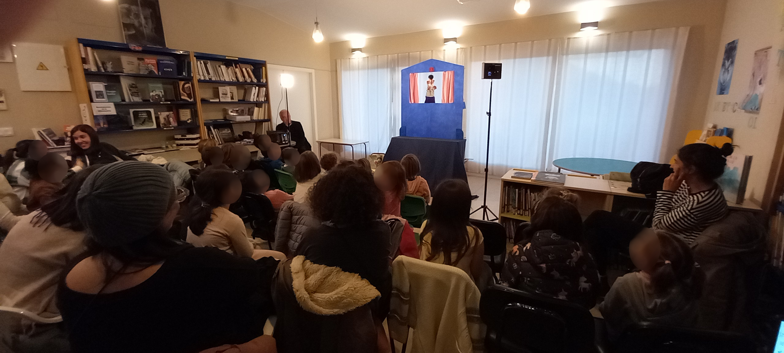 Espect&aacute;culo de t&iacute;teres &lsquo;La rebeli&oacute;n de las princesas&rsquo; Biblioteca Olocau 1