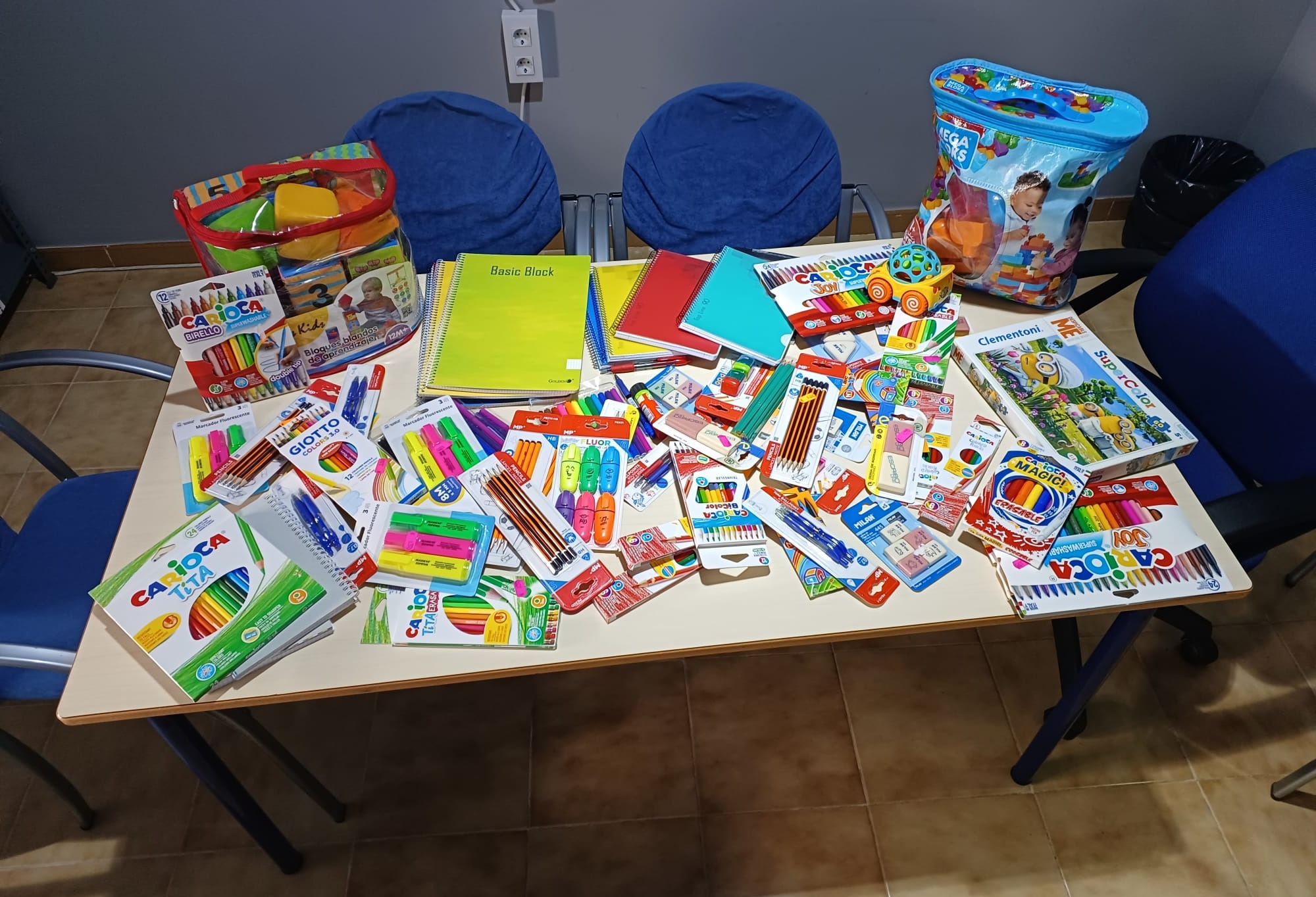 Campaña de recogida de material escolar Olocau 2023