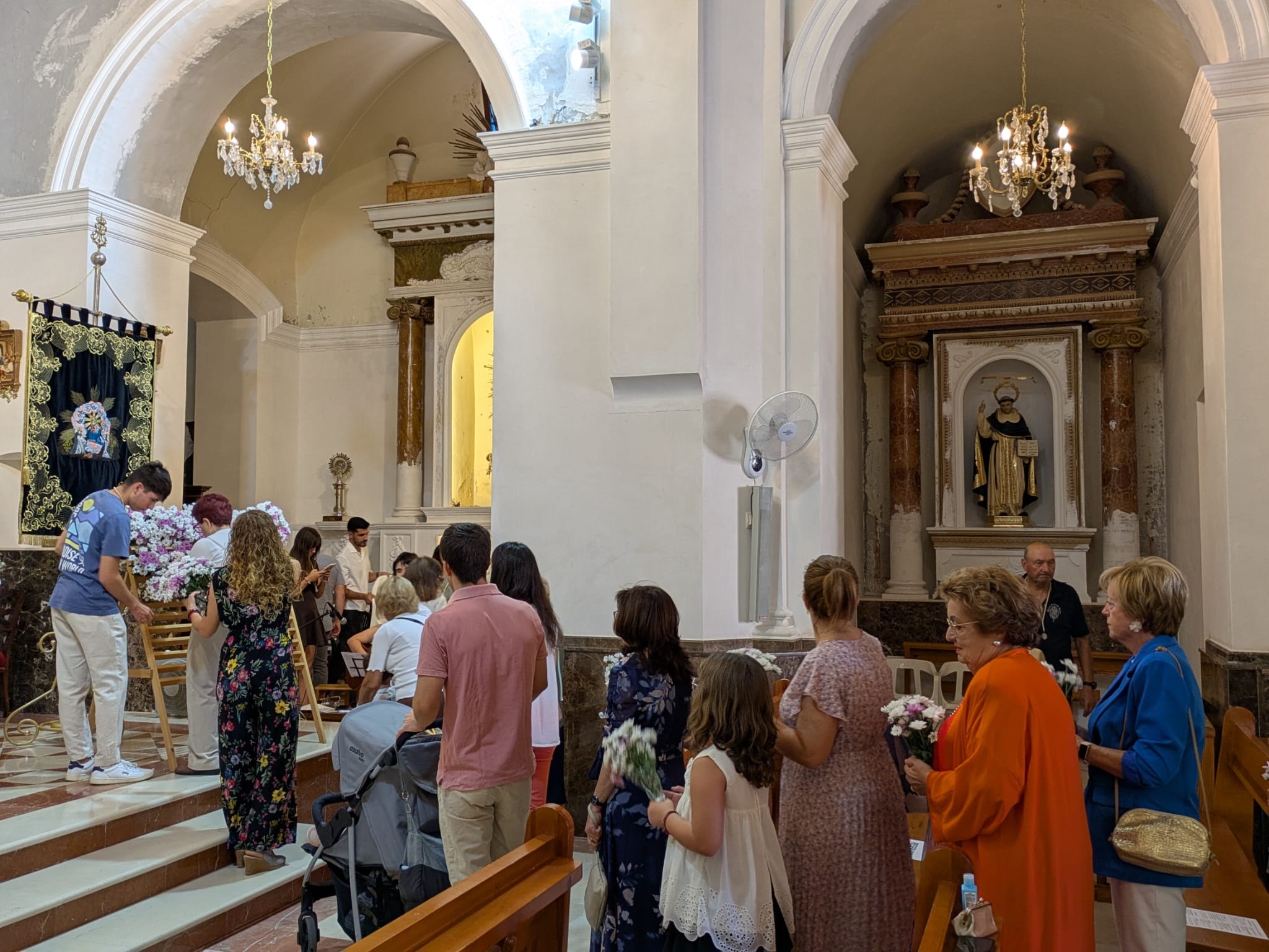Ofrenda de Flores a la Virgen del Rosario Olocau