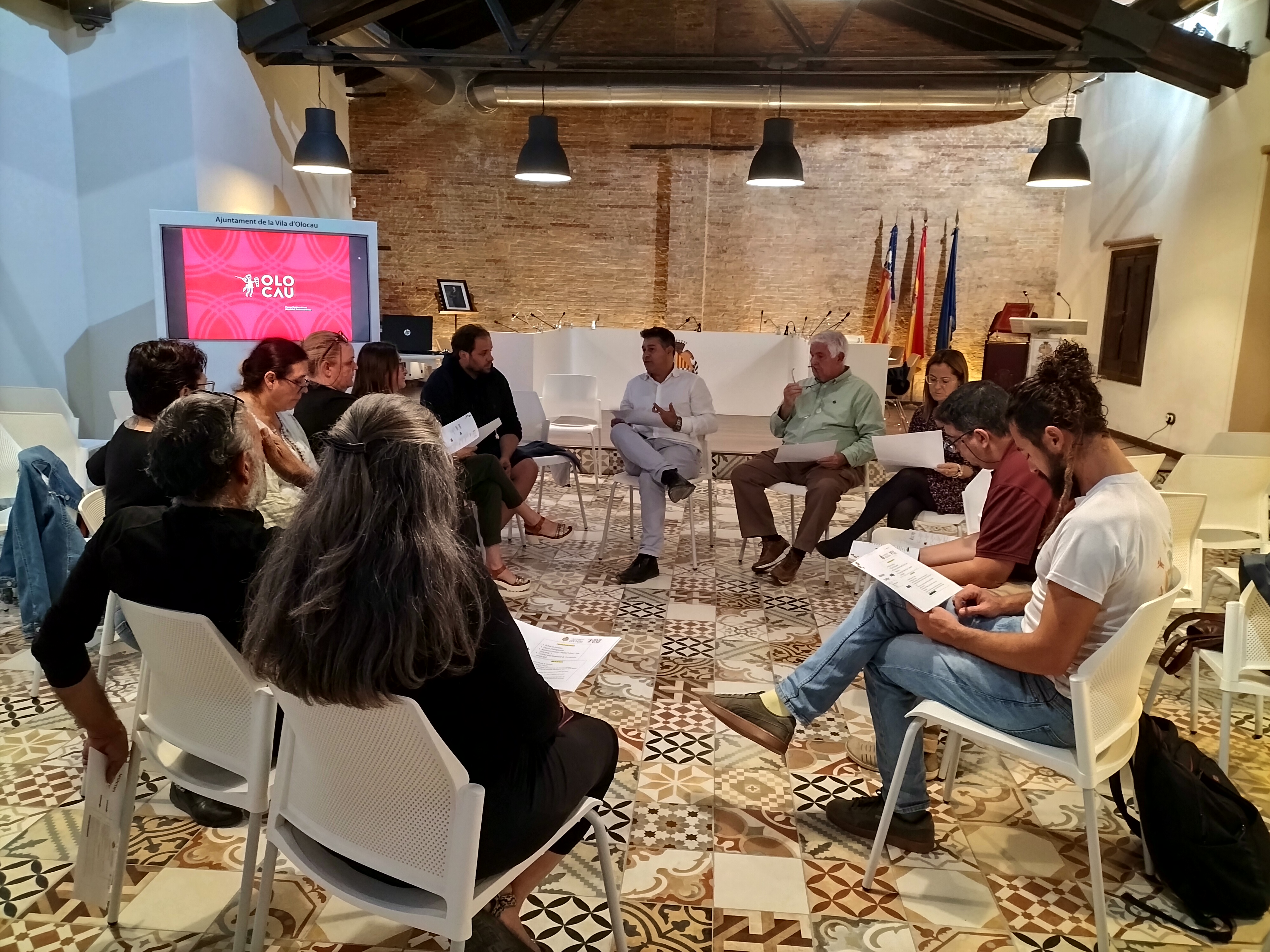 Foto reuni&oacute;n creaci&oacute;n Comisi&oacute;n Mixta Turismo Olocau