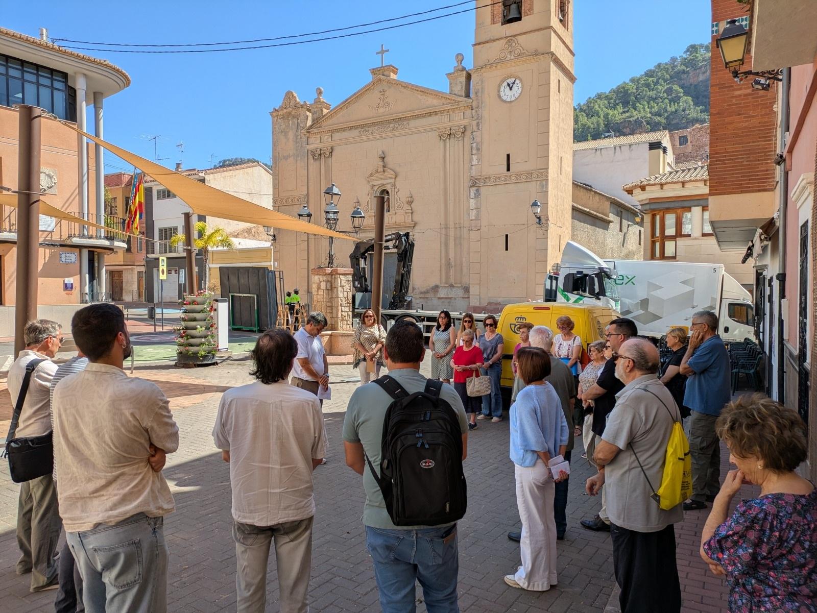 Olocau guarda un sentit minut de silenci contra la violència de gènere