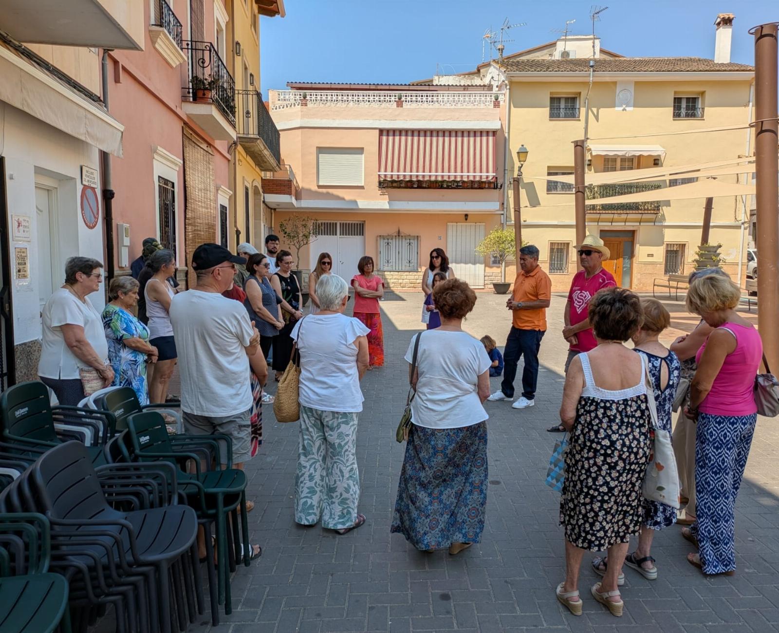 Olocau guarda un sentit minut de silenci contra la violència de gènere